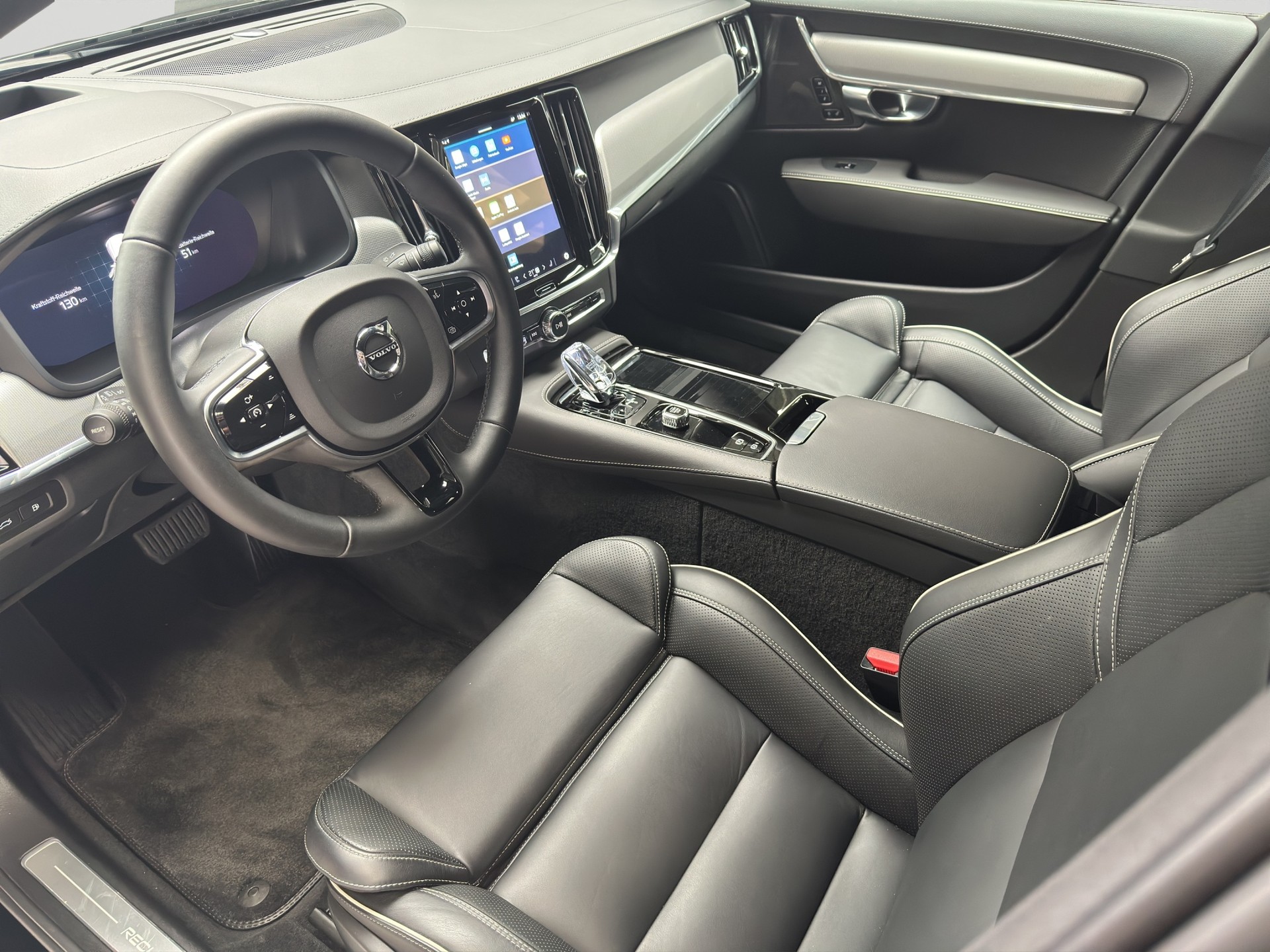 VOLVO S90 T8 AWD Plug in Hybrid Ultimate Dark Geartronic-image-6