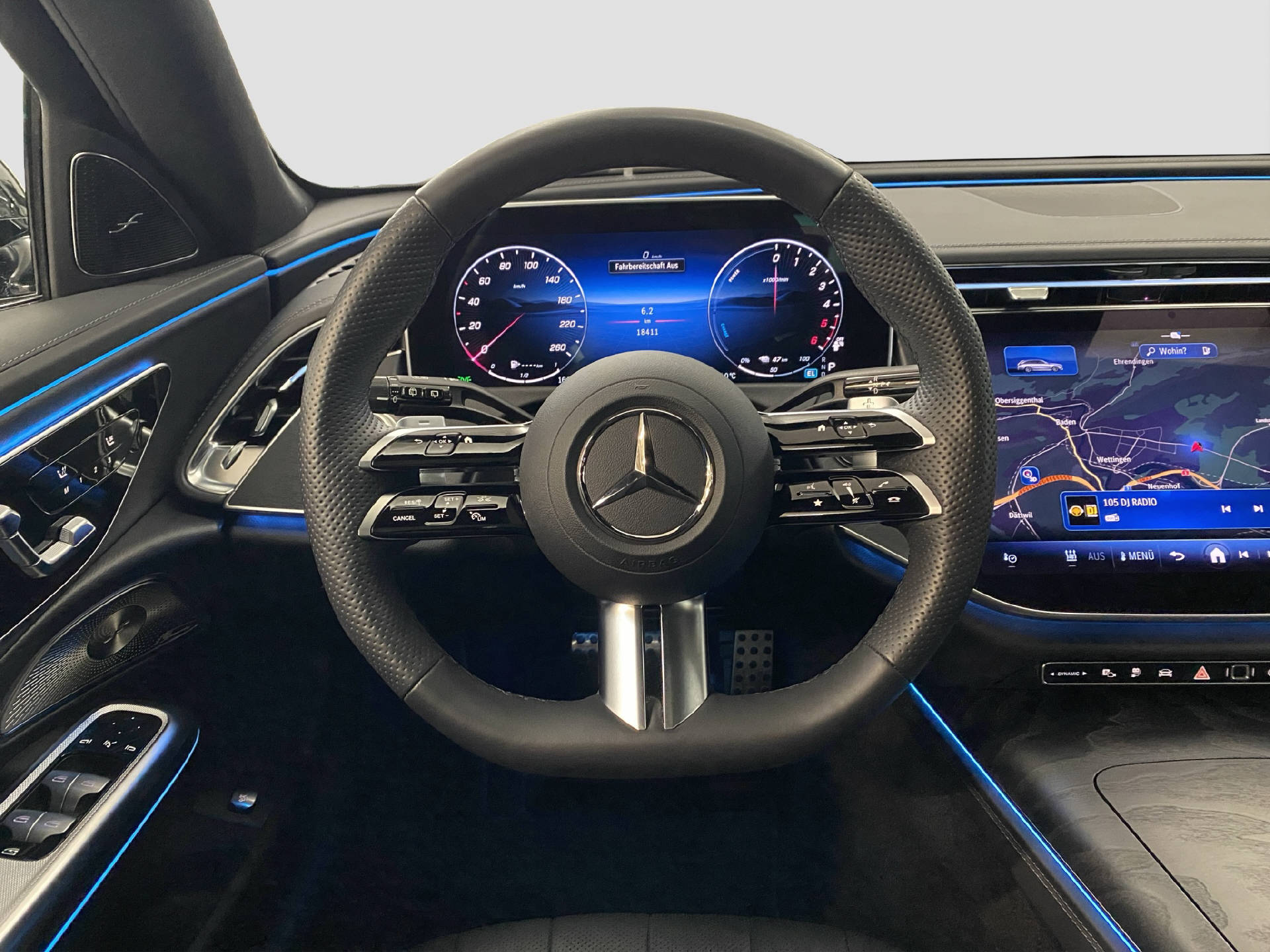 MERCEDES-BENZ E 300 de AMG Line 4matic Kombi-image-8