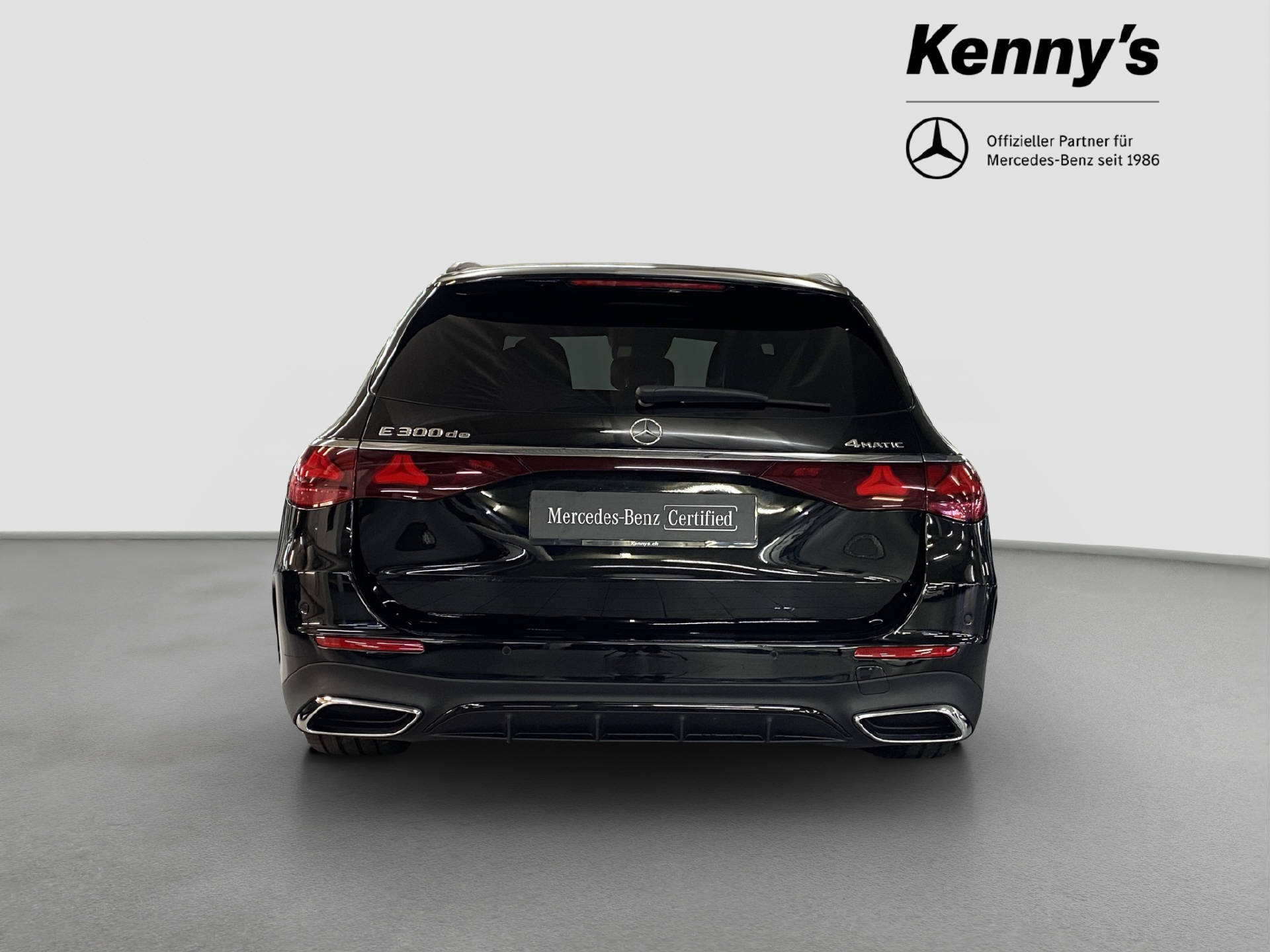 MERCEDES-BENZ E 300 de AMG Line 4matic Kombi-image-4