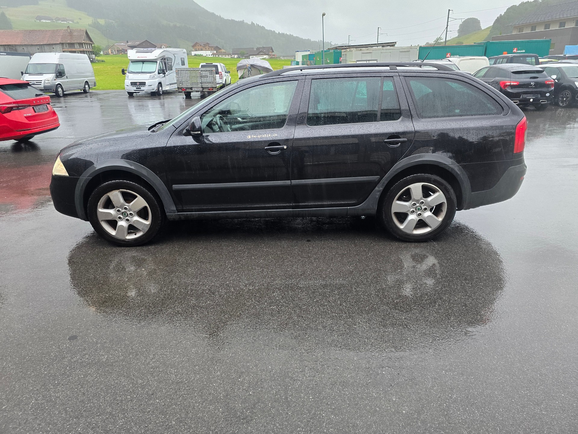 SKODA Octavia Scout 2.0 TDI 4x4-image-3