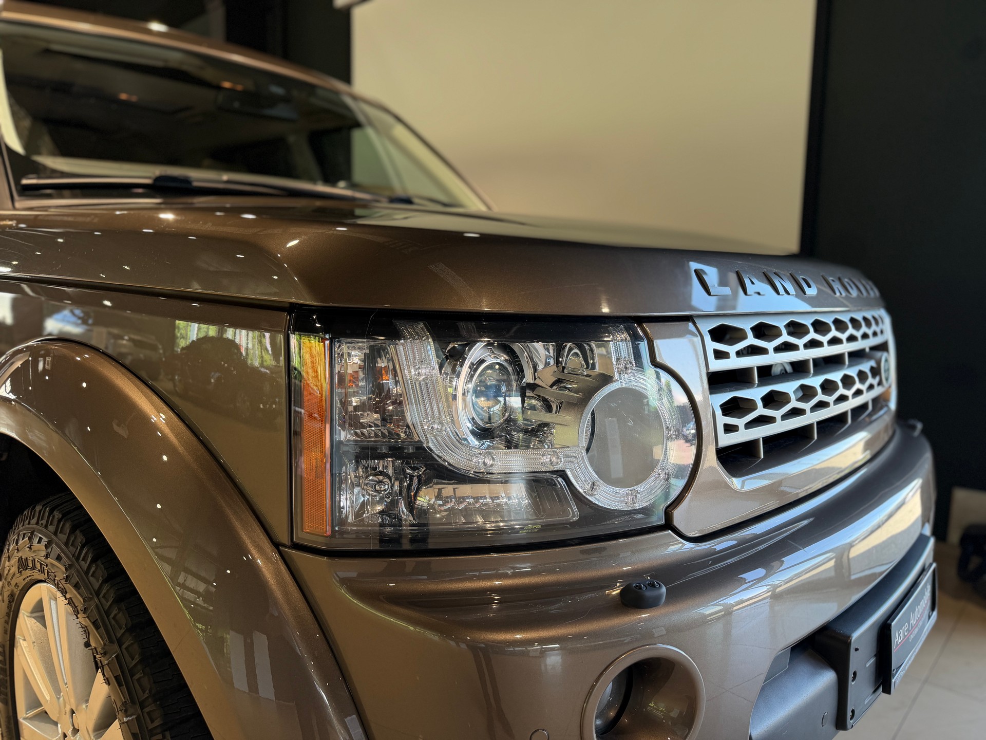 LAND ROVER Discovery 4 3.0 SDV6 HSE Automatic-showroom-element-2