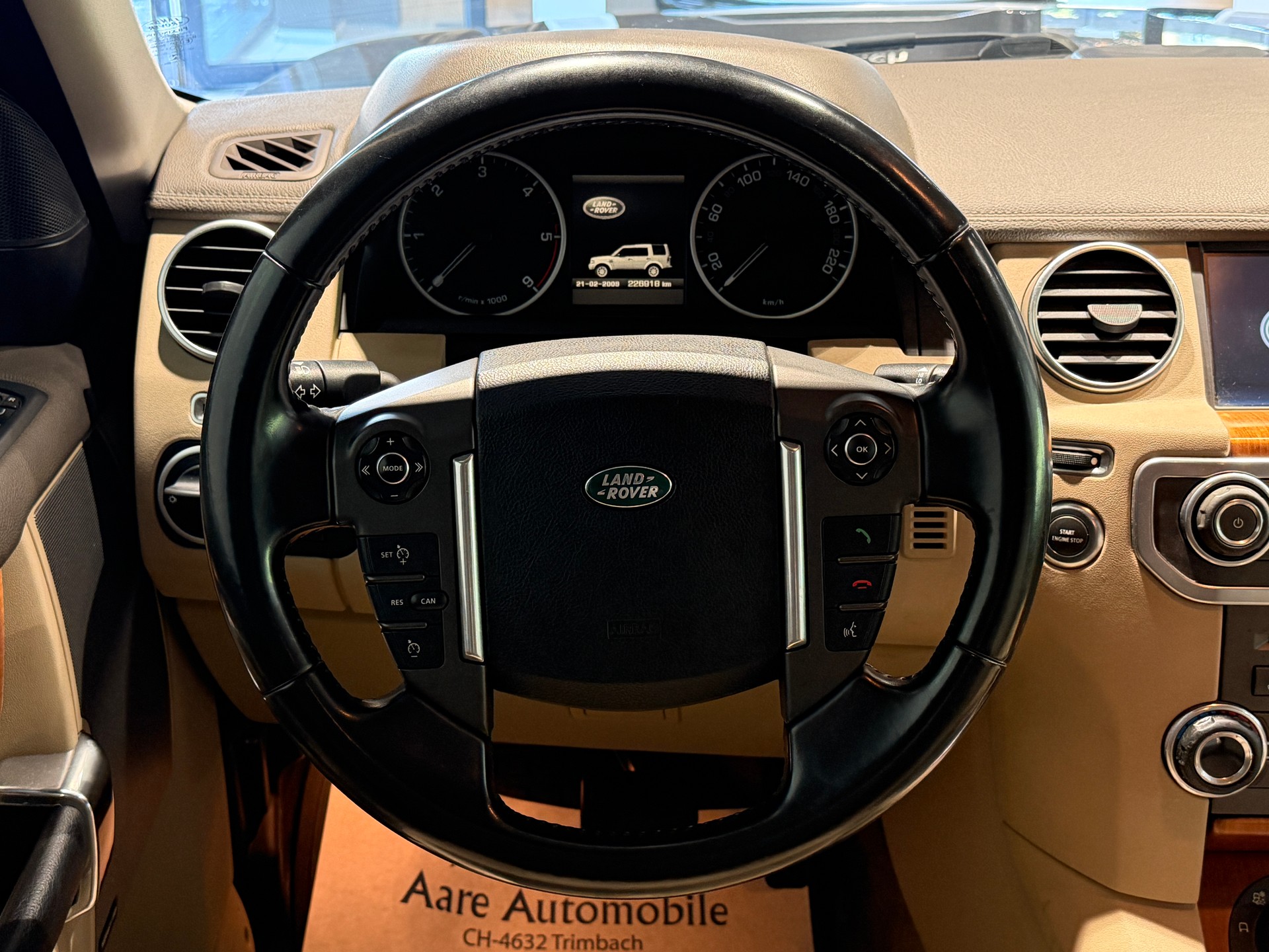 LAND ROVER Discovery 4 3.0 SDV6 HSE Automatic-image-8