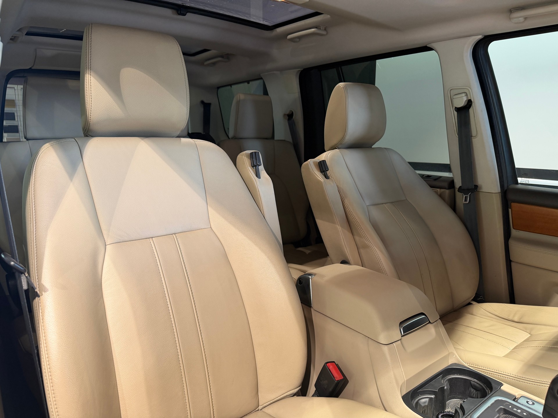 LAND ROVER Discovery 4 3.0 SDV6 HSE Automatic-image-11
