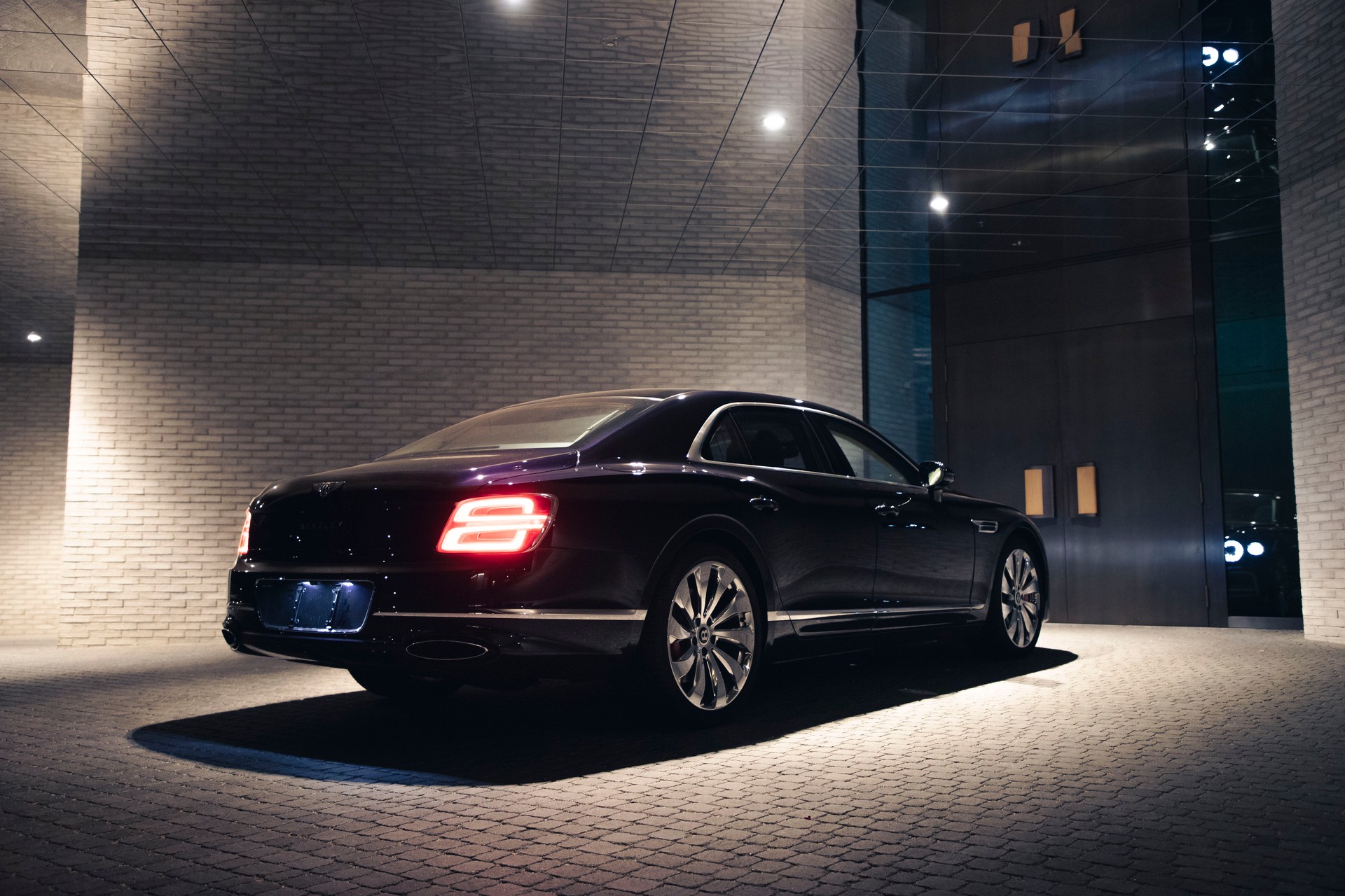 BENTLEY 6.0 W12 Mulliner-image-15