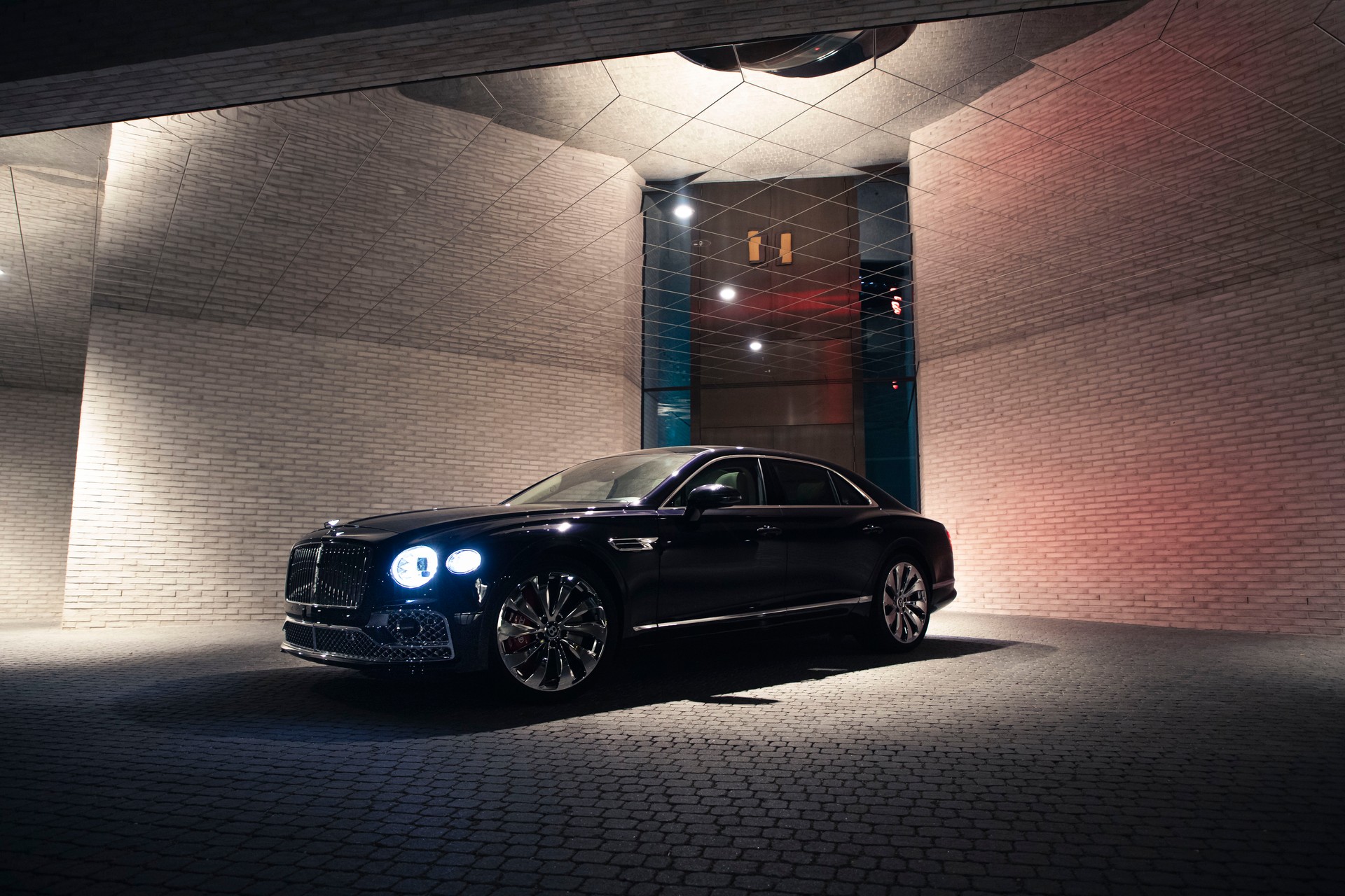 BENTLEY 6.0 W12 Mulliner-image-13
