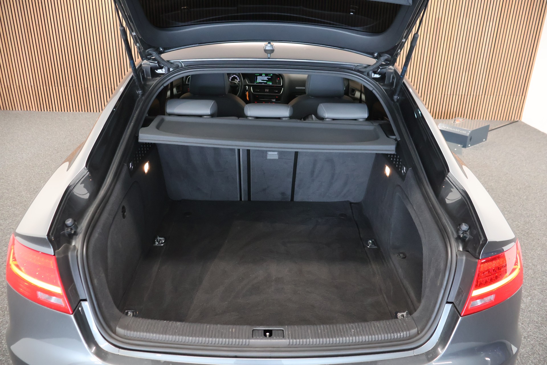 AUDI A5 Sportback 3.0 TDI clean diesel quattro S-tronic-image-16