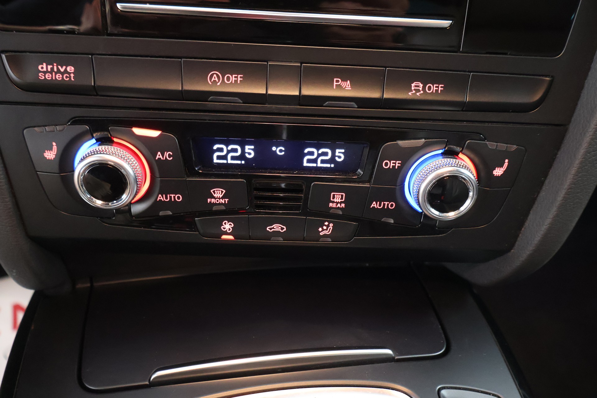AUDI A5 Sportback 3.0 TDI clean diesel quattro S-tronic-image-13