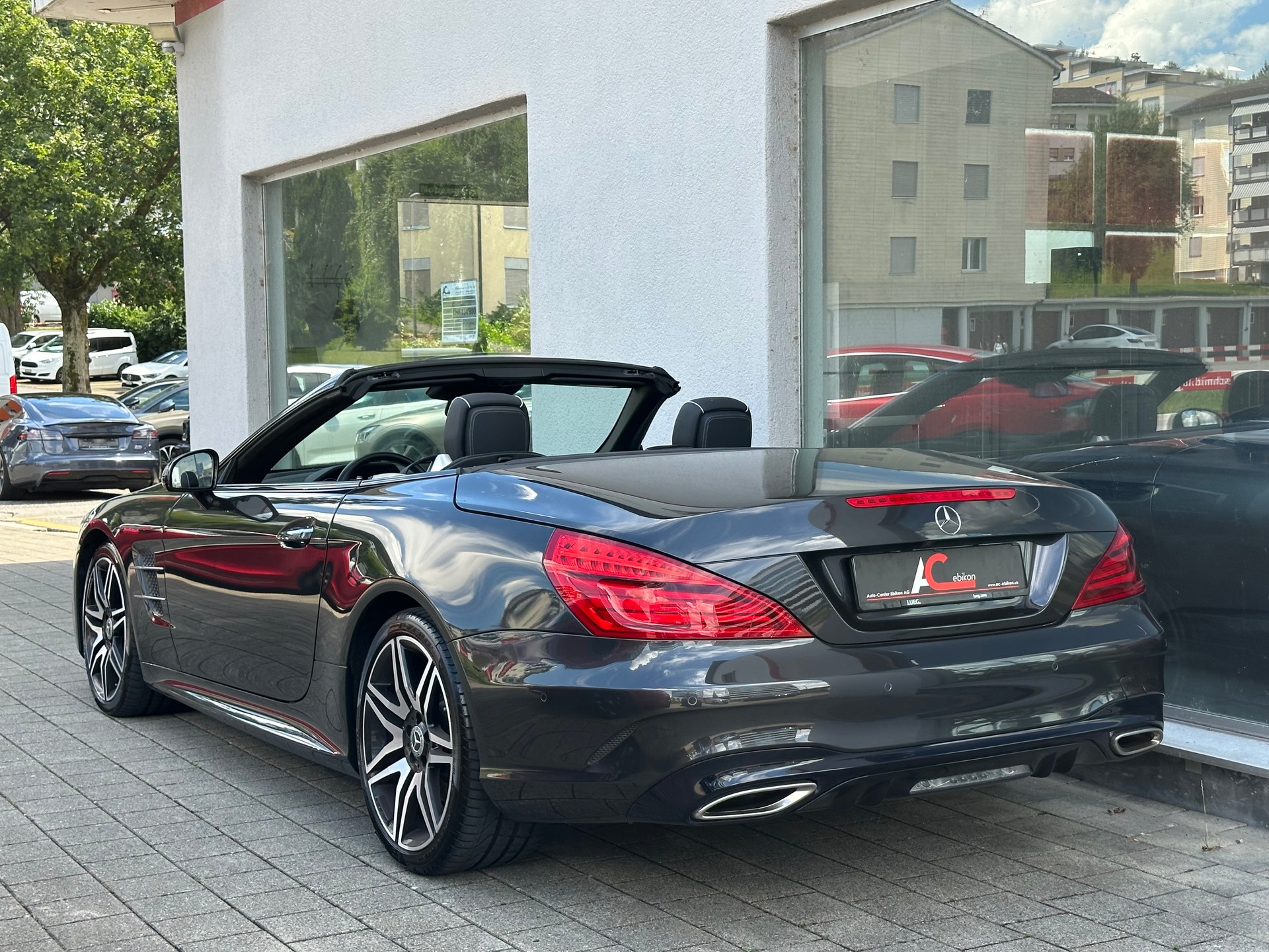 MERCEDES-BENZ SL 400 9G-Tronic-showroom-element-2