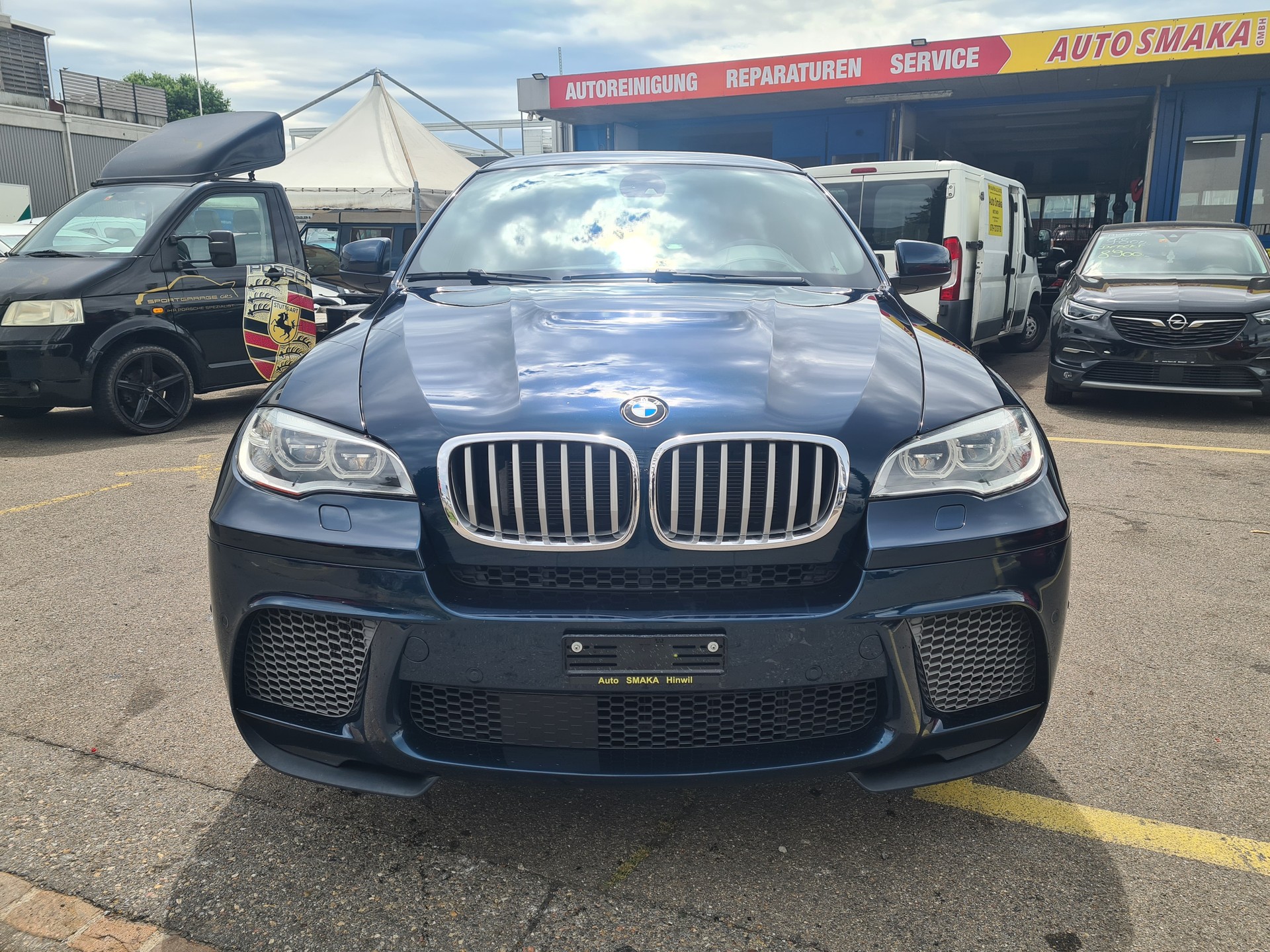 BMW X6 xDrive 50i Steptronic-showroom-element-1