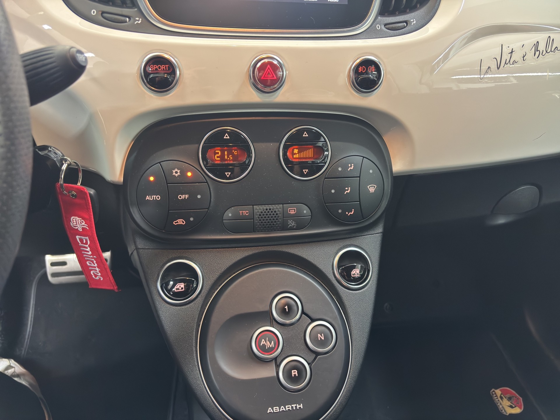 FIAT 595 1.4 16V Turbo Abarth Dualogic-image-13