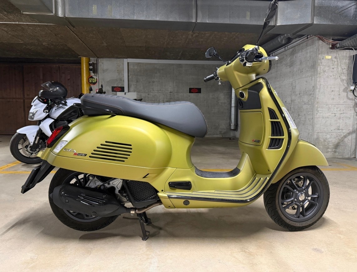 PIAGGIO Vespa GTS 125 Super Sport ABS-image-3