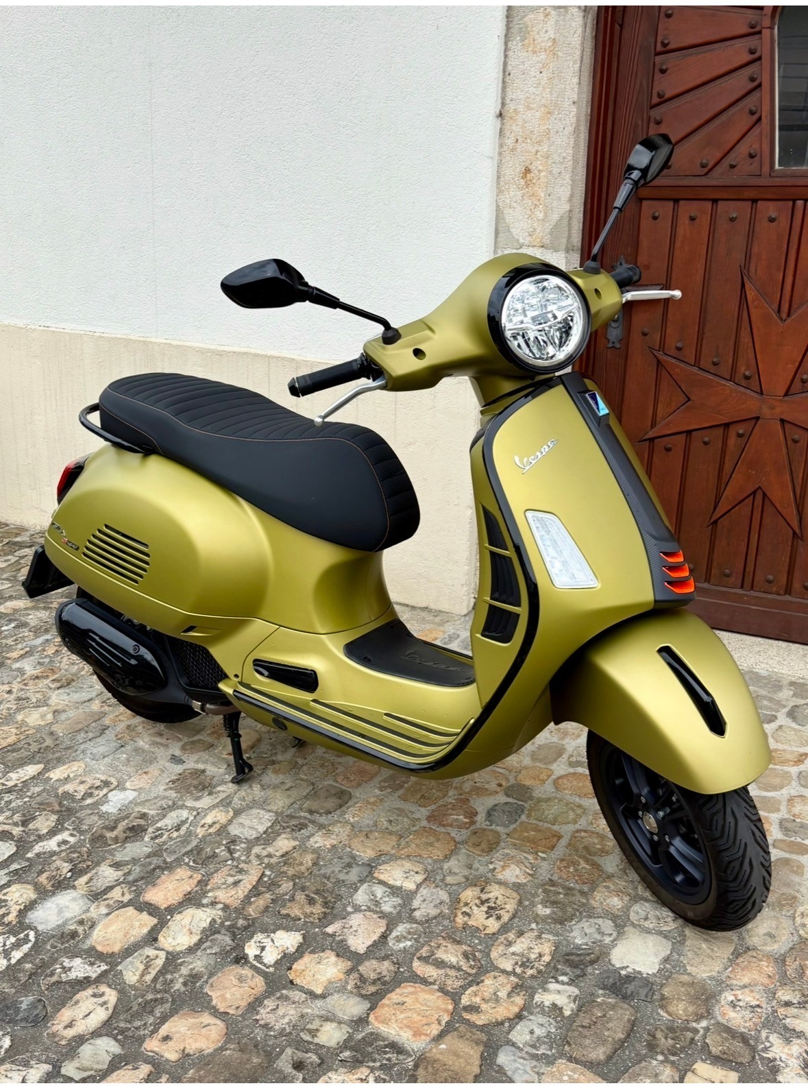 PIAGGIO Vespa GTS 125 Super ABS Garantie neuwertig-image-0