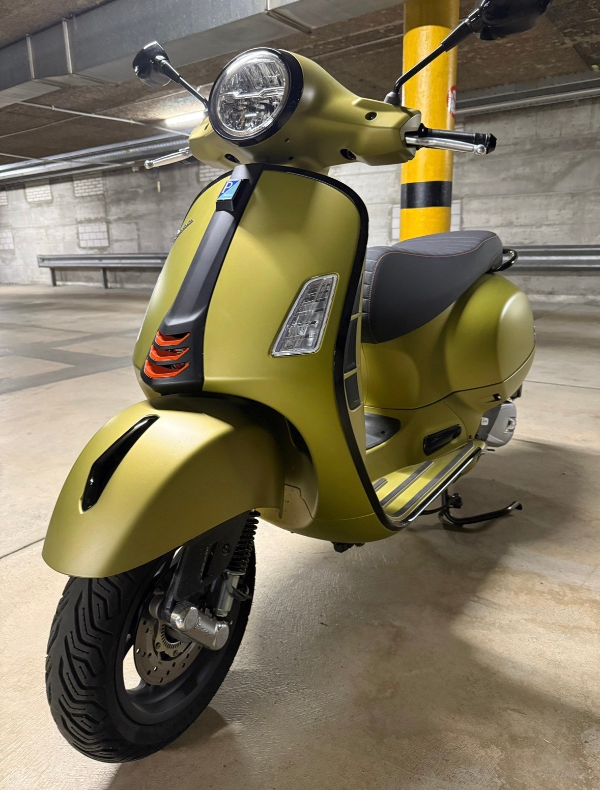 PIAGGIO Vespa GTS 125 Super Sport ABS-image-0