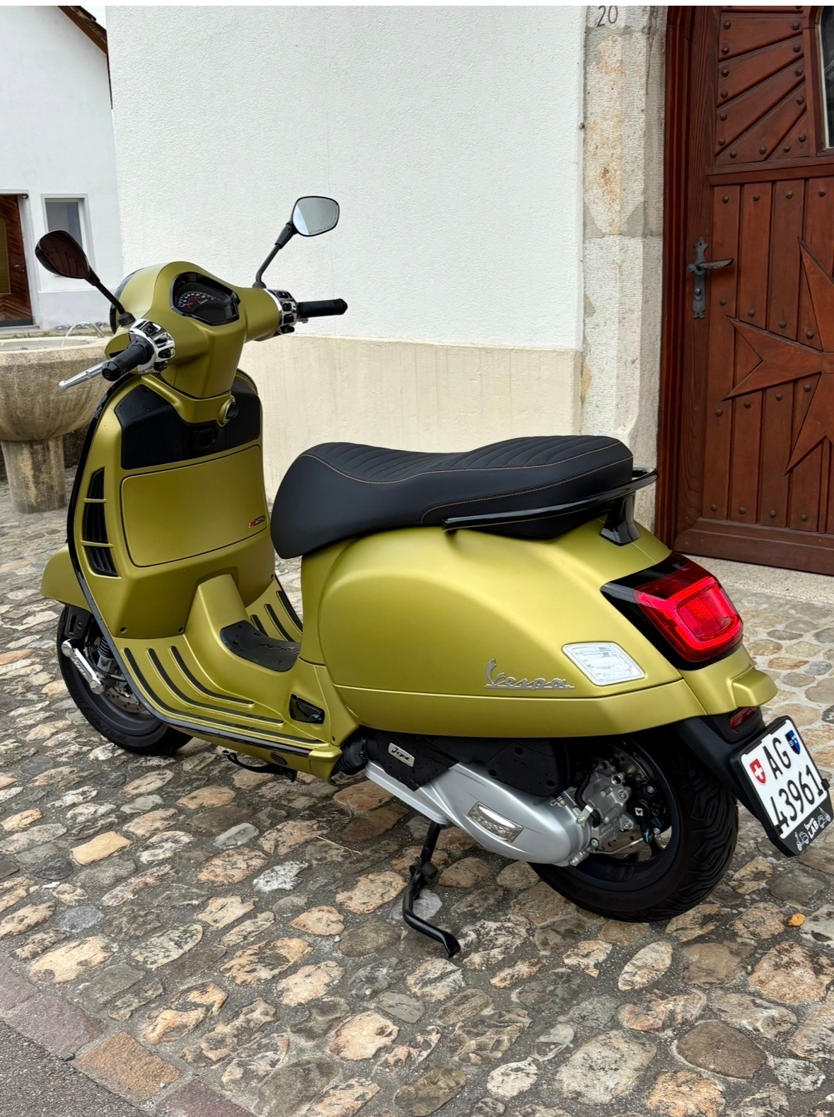 PIAGGIO Vespa GTS 125 Super ABS Garantie neuwertig-image-6
