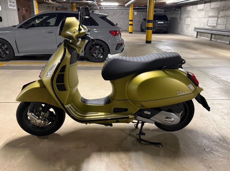 PIAGGIO Vespa GTS 125 Super Sport ABS-image-2