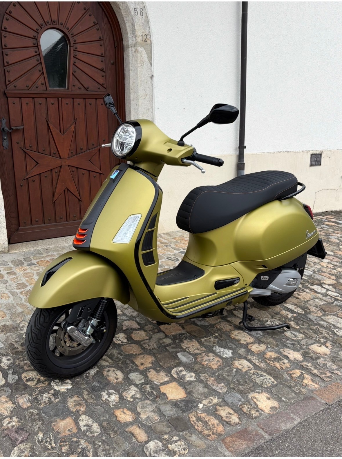 PIAGGIO Vespa GTS 125 Super ABS Garantie neuwertig-image-2