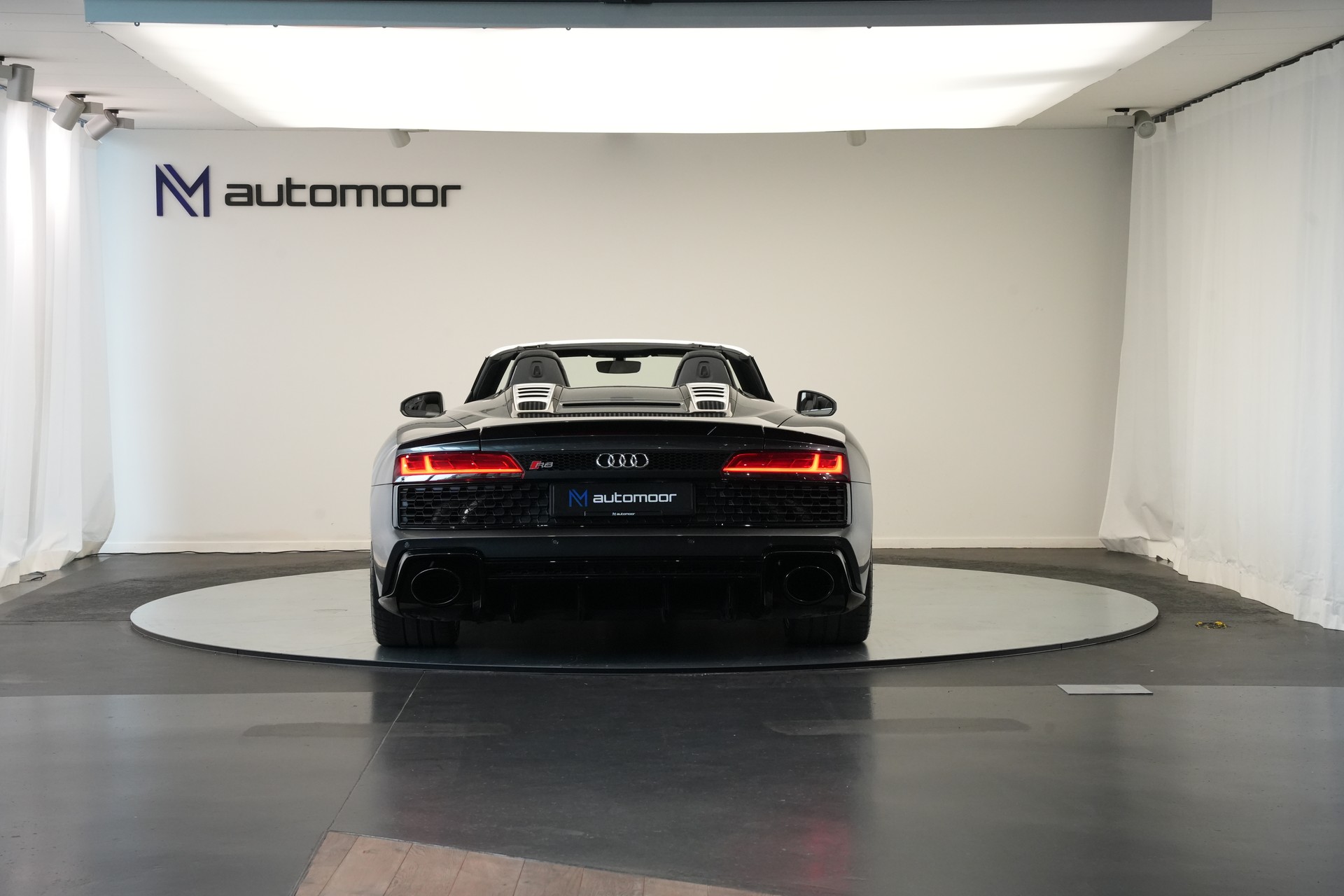 AUDI R8 Spyder performance S-Tronic *Carbon* *B&O*-image-5