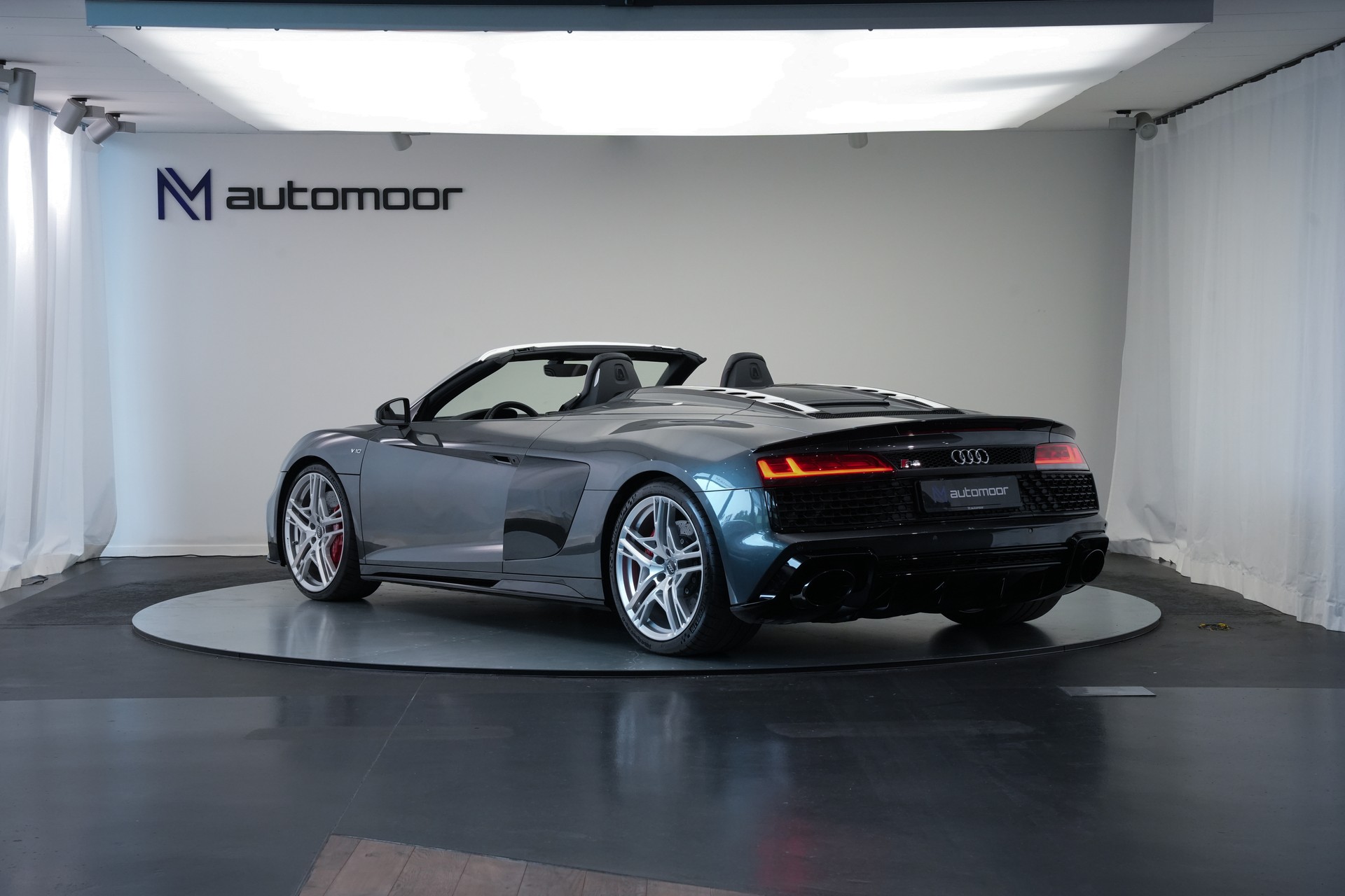 AUDI R8 Spyder performance S-Tronic *Carbon* *B&O*-image-6