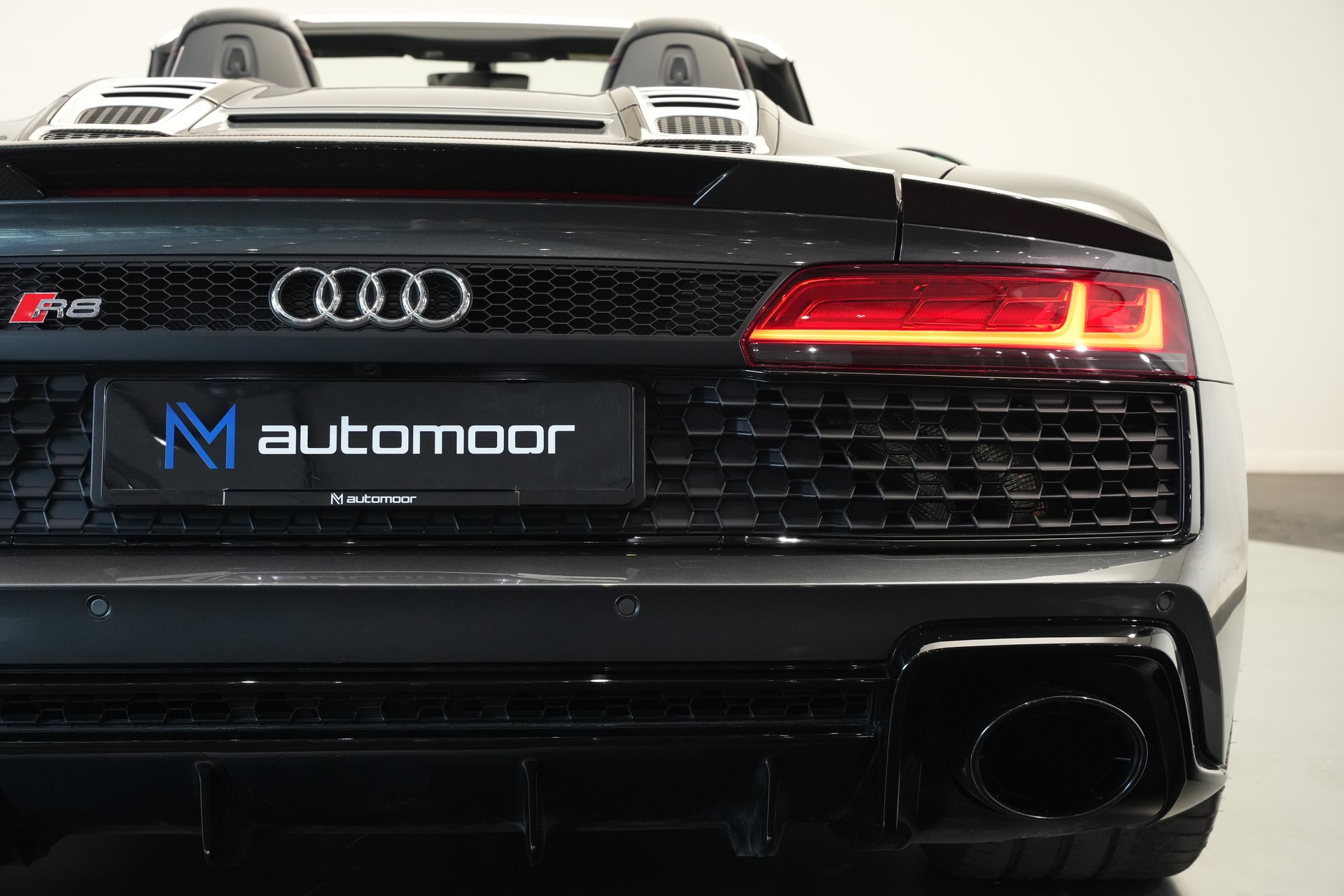 AUDI R8 Spyder performance S-Tronic *Carbon* *B&O*-image-36