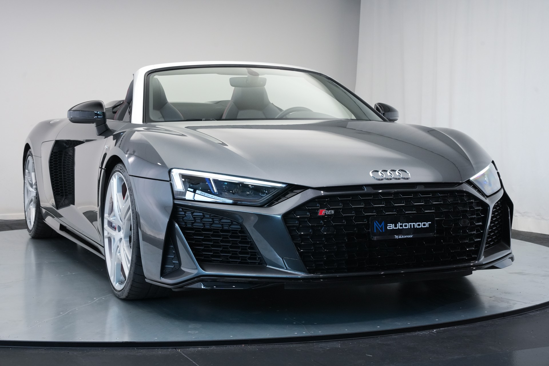 AUDI R8 Spyder performance S-Tronic *Carbon* *B&O*-image-48