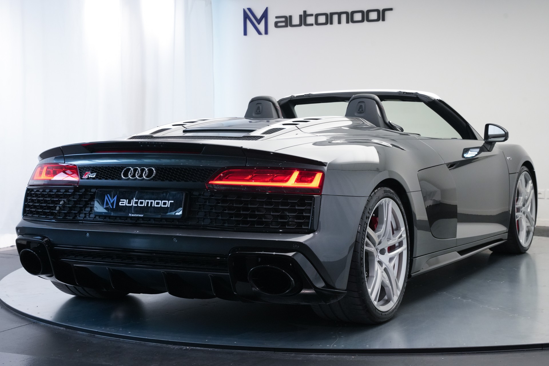 AUDI R8 Spyder performance S-Tronic *Carbon* *B&O*-image-41