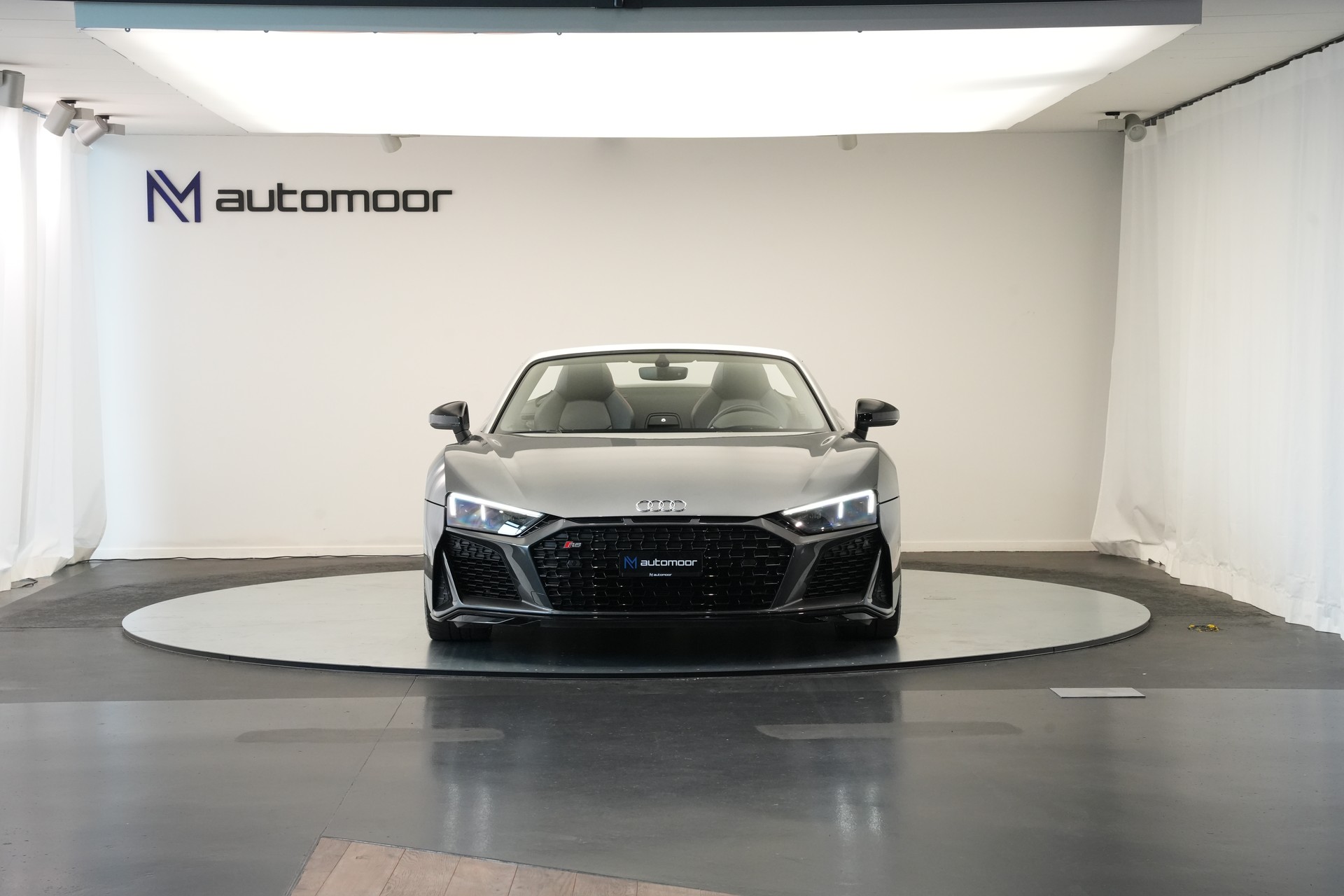AUDI R8 Spyder performance S-Tronic *Carbon* *B&O*-showroom-element-1