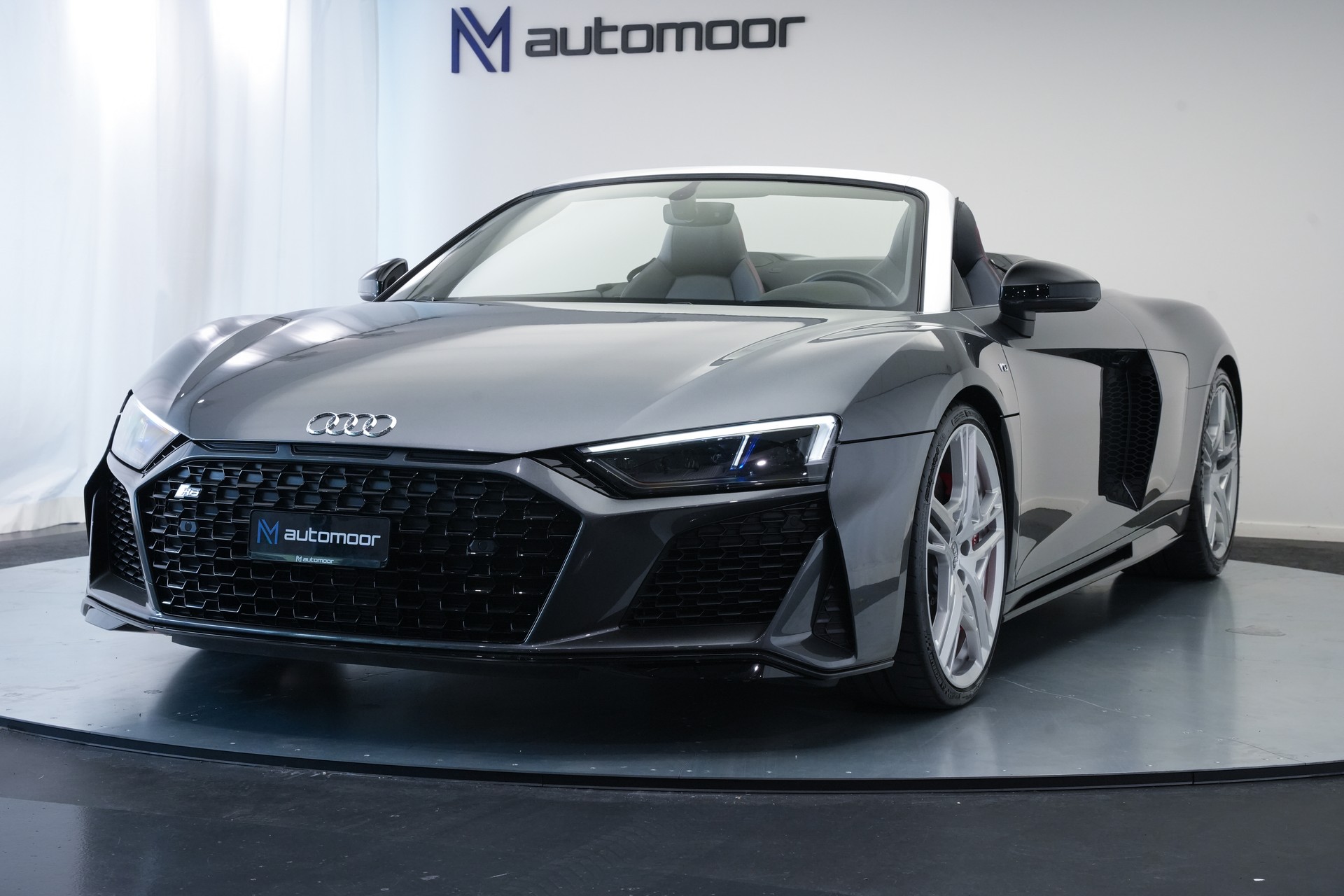 AUDI R8 Spyder performance S-Tronic *Carbon* *B&O*-image-49