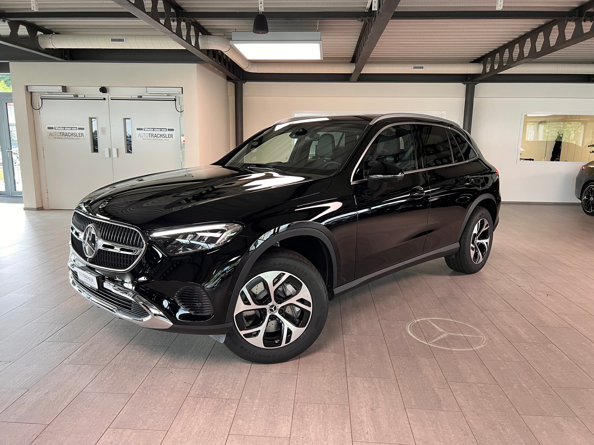 MERCEDES-BENZ GLC 300 e 4Matic EQ Star 9G-Tronic