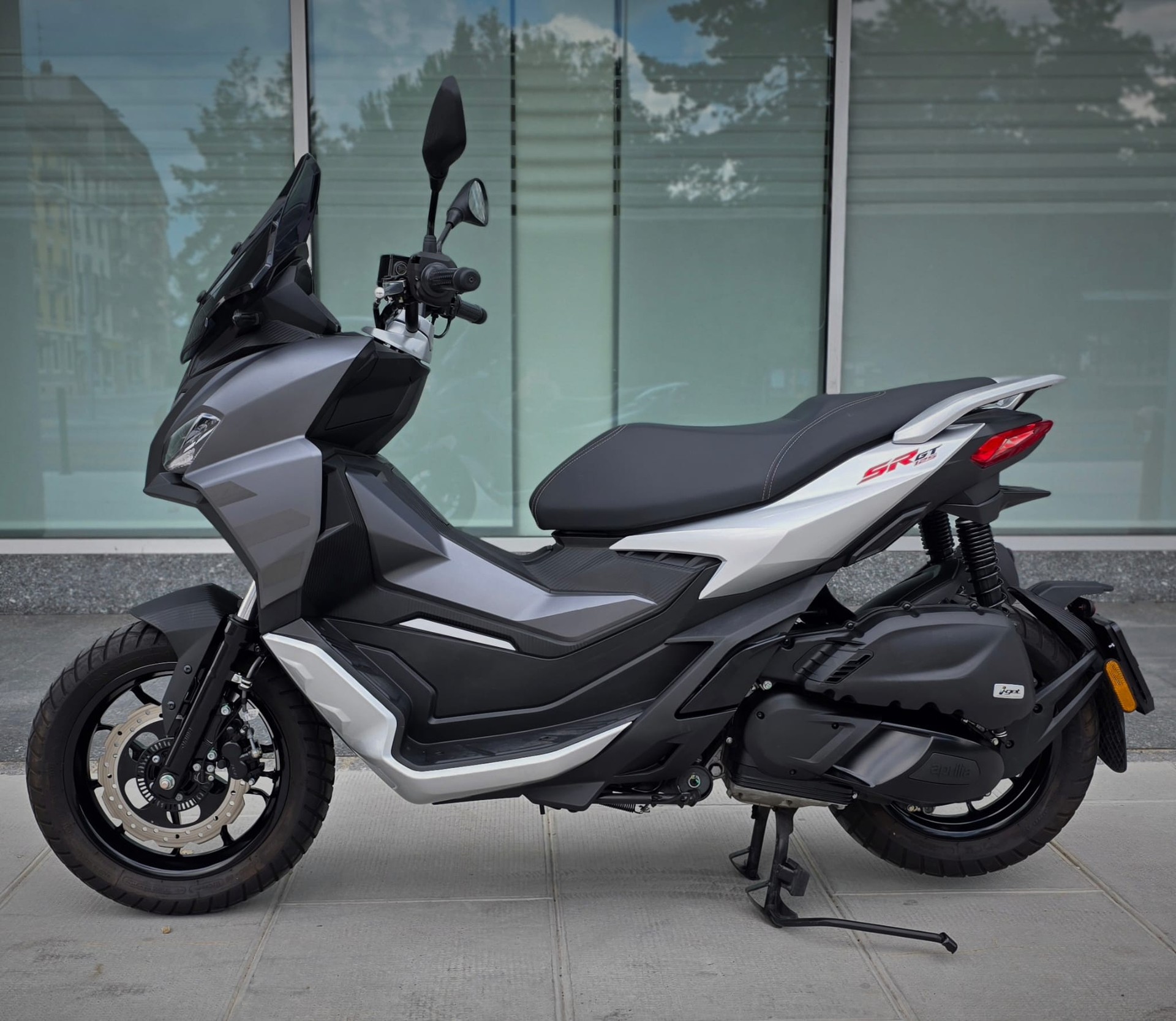 APRILIA SR 125 GT ABS-image-3