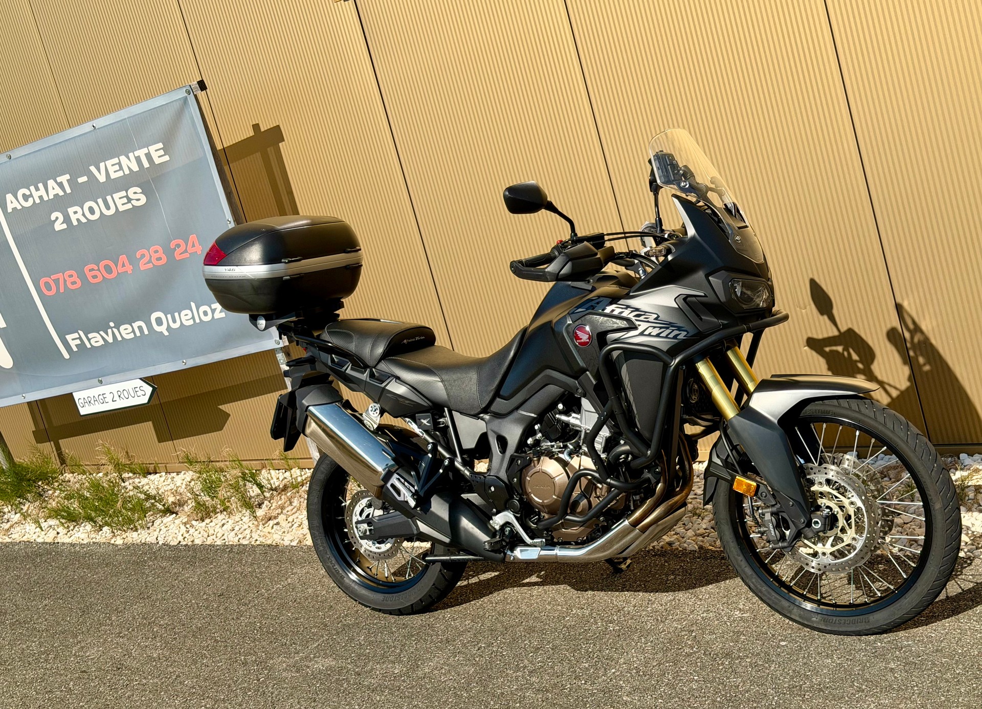 HONDA CRF 1000A Africa Twin-image-2