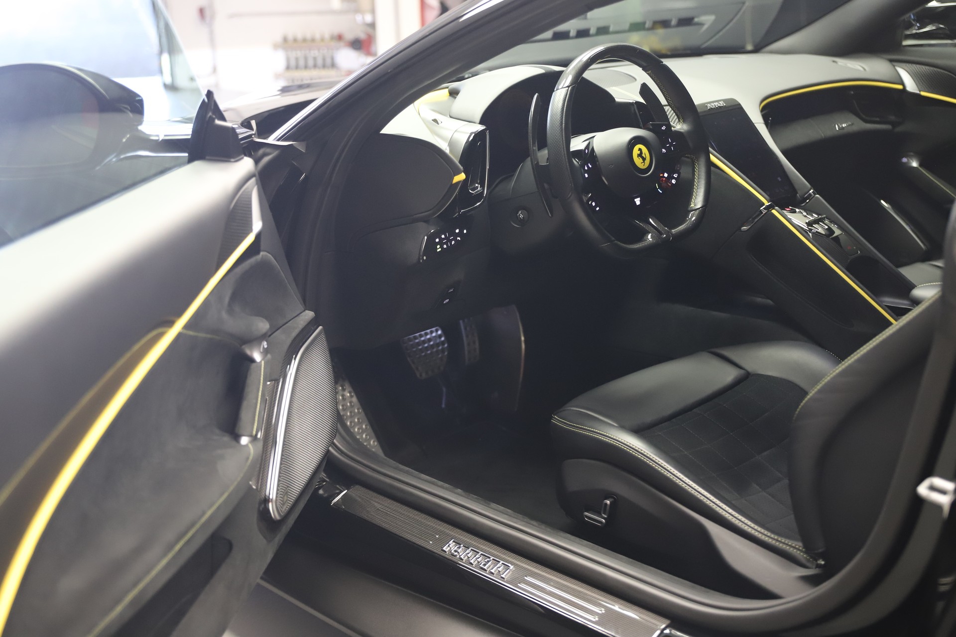 FERRARI Roma 3.9 V8 T-image-7