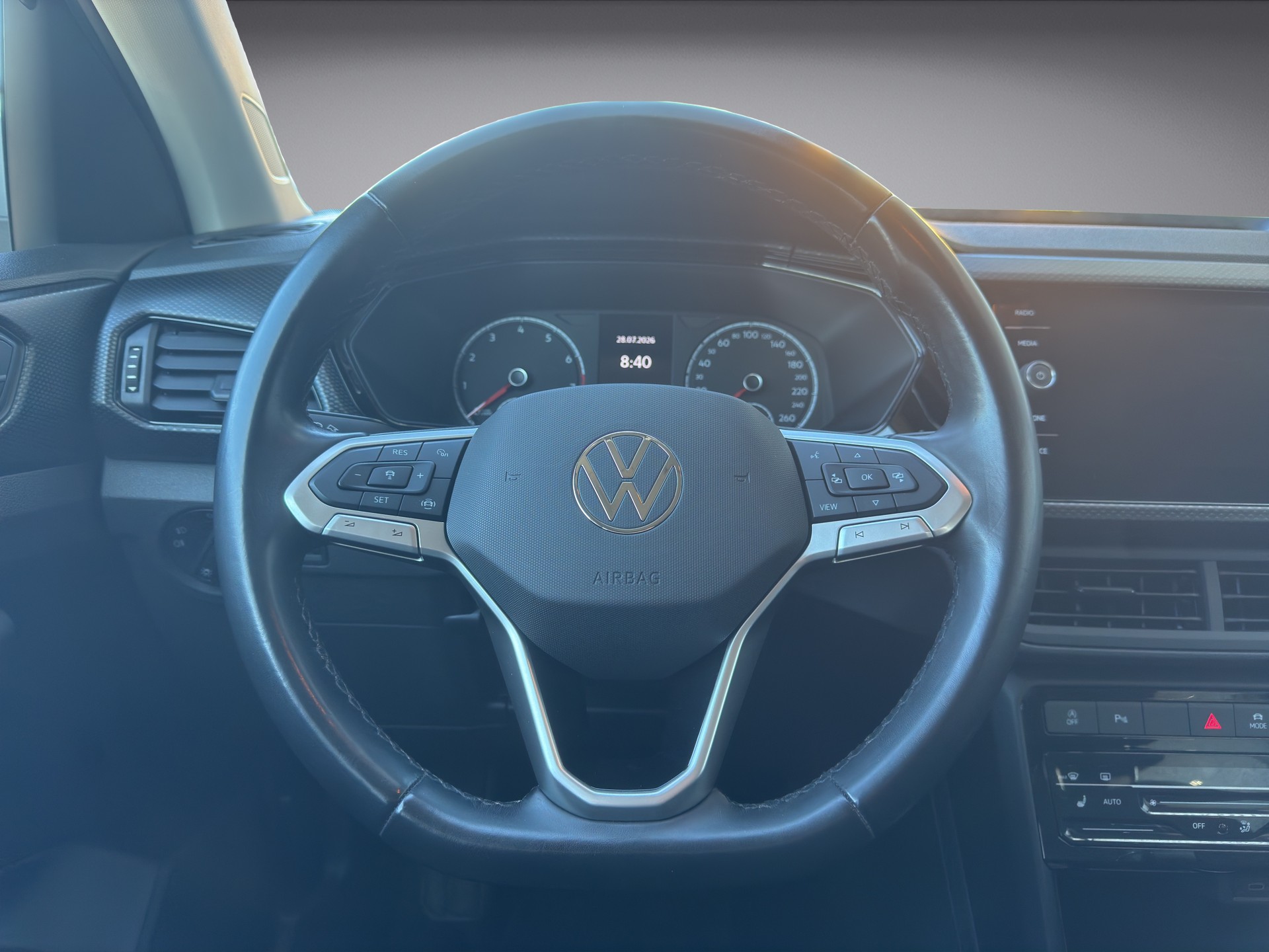 VW T-Cross 1.0 TSI 110 Life-image-8
