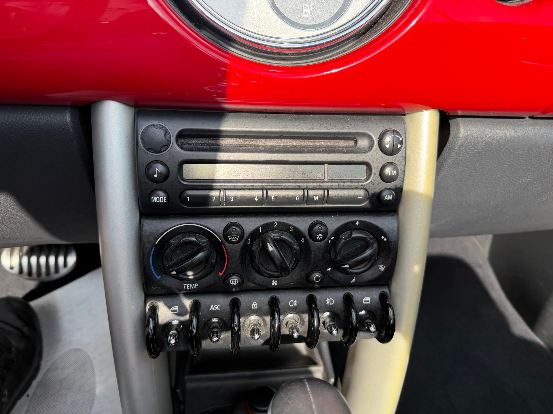 MINI Cooper S Cabriolet-image-16
