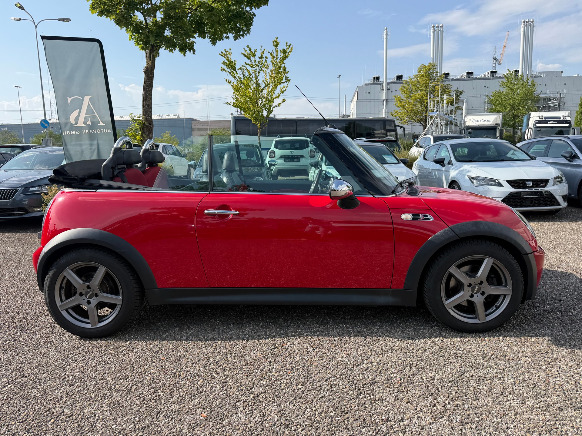 MINI Cooper S Cabriolet-showroom-element-3