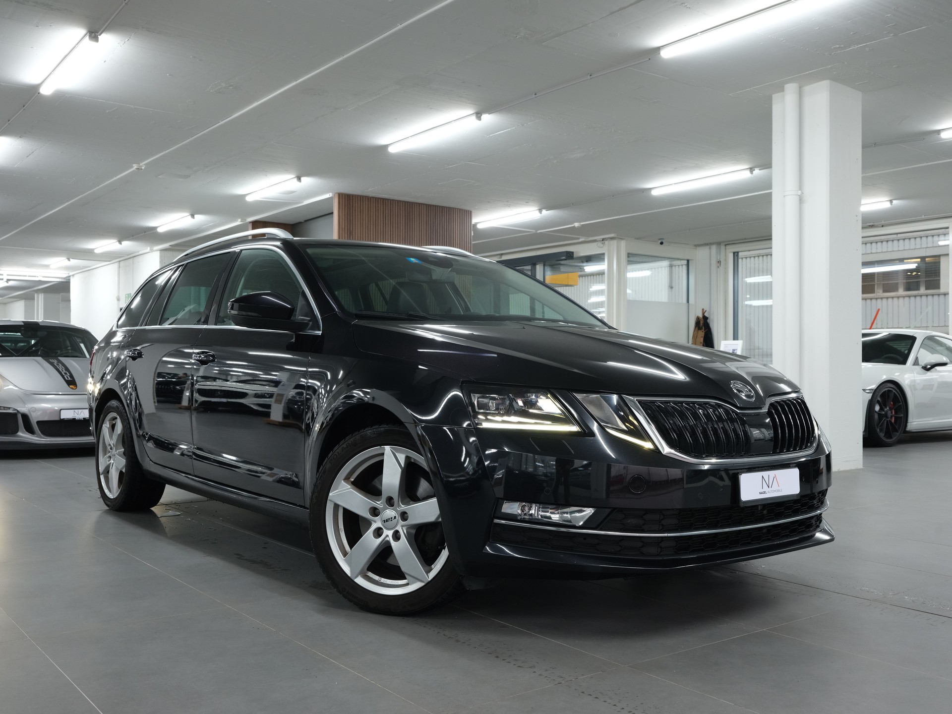 SKODA Octavia Combi 2.0 TSI Ambition 4x4 DSG *Panorama* *360 Kamera* *Facelift*