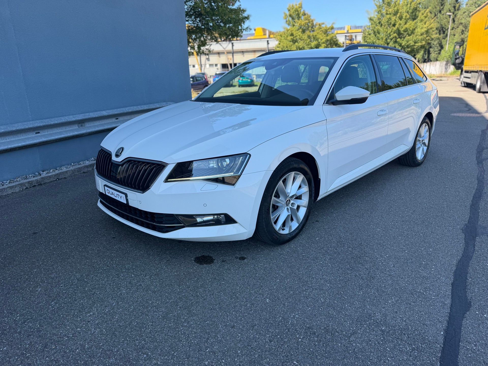 SKODA Superb Combi 2.0 TDi Ambition