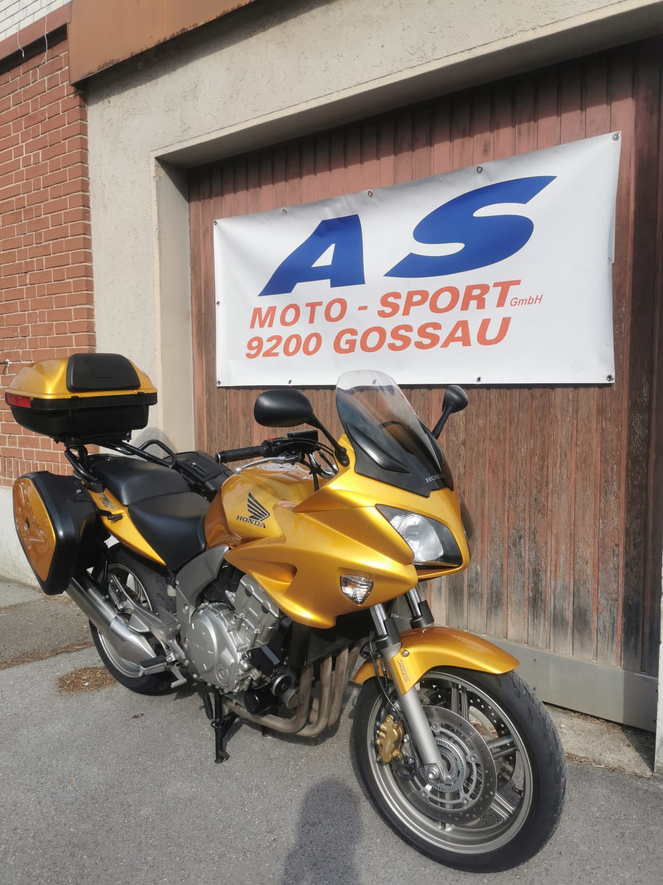 HONDA CBF 1000 ABS-image-1