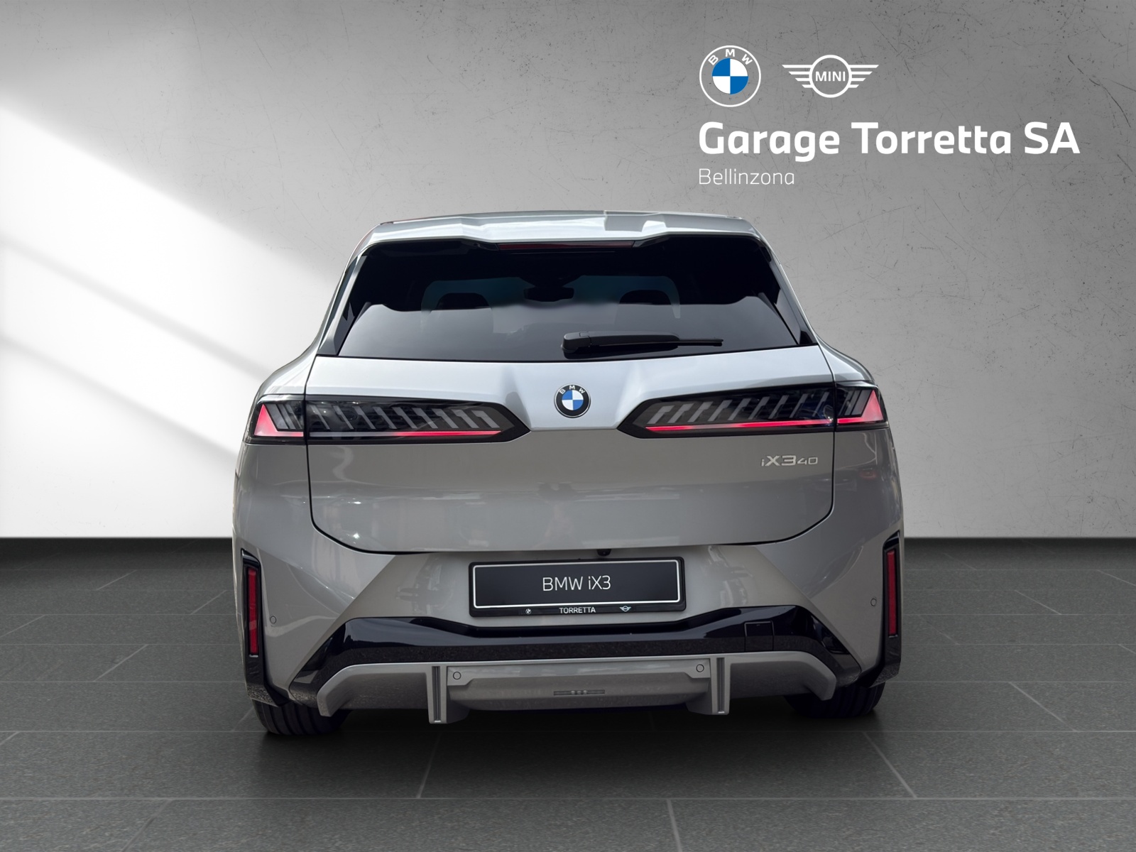 BMW iX3 40 M Sport-showroom-element-3