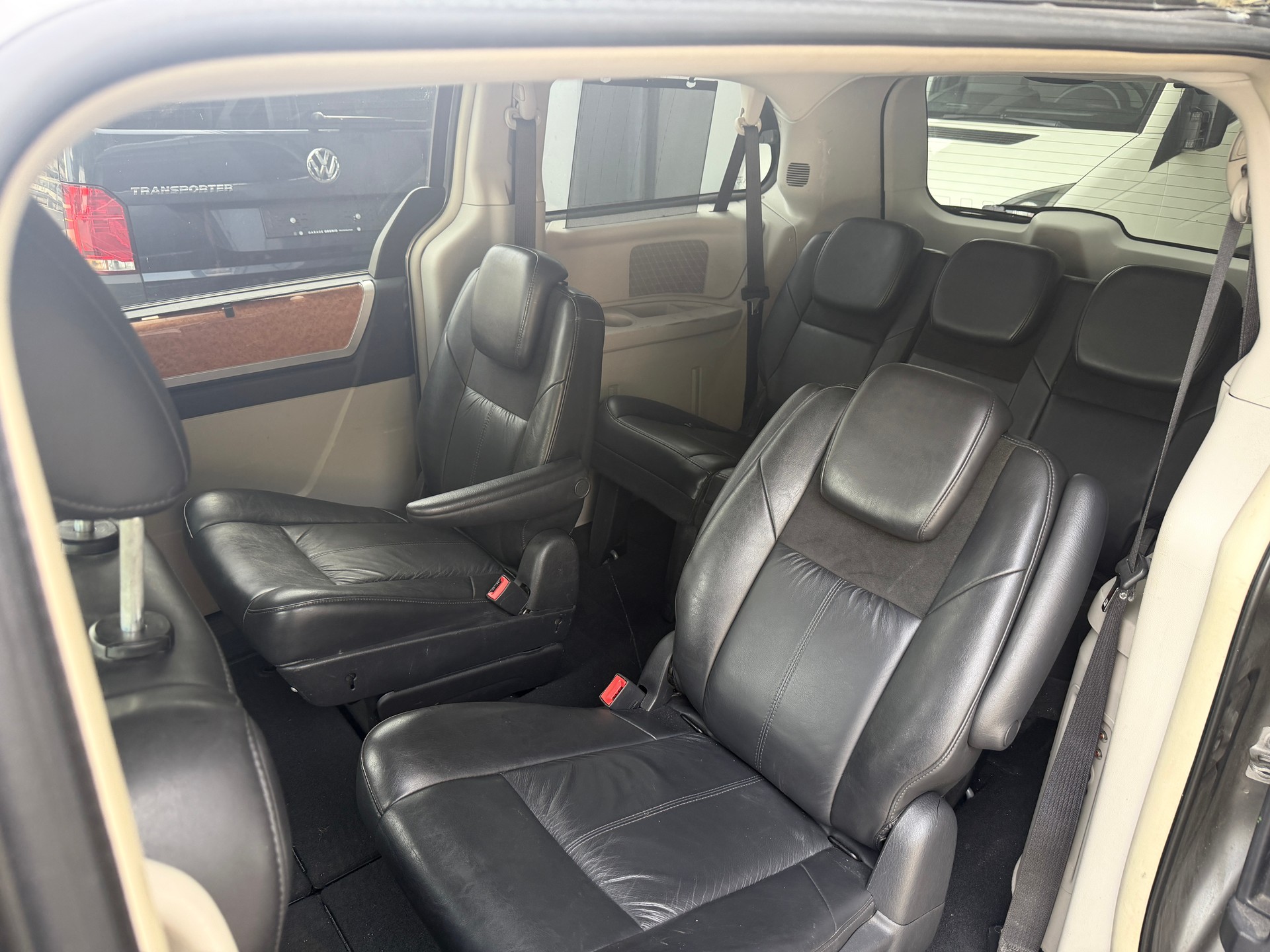 CHRYSLER Grand Voyager 2.8 CRD LX Automatic-image-4