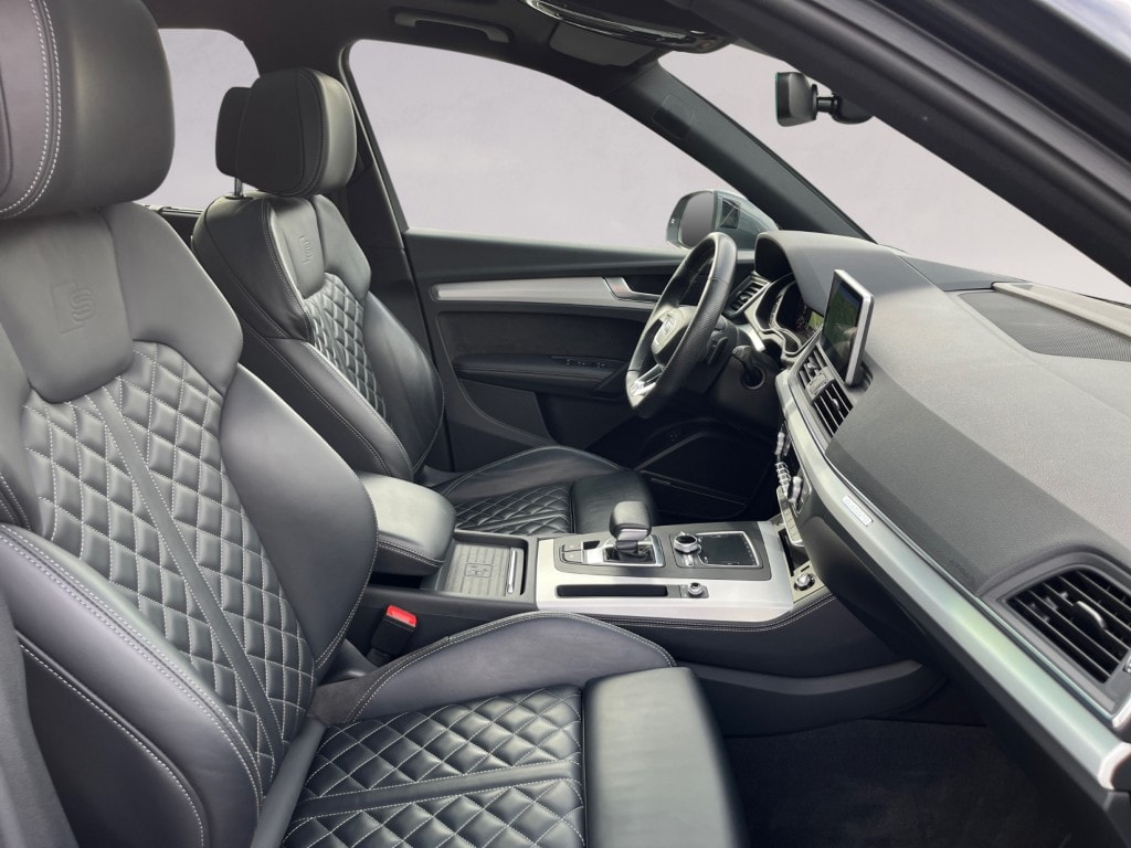 AUDI Q5 55 TFSI e sport quattro-image-16