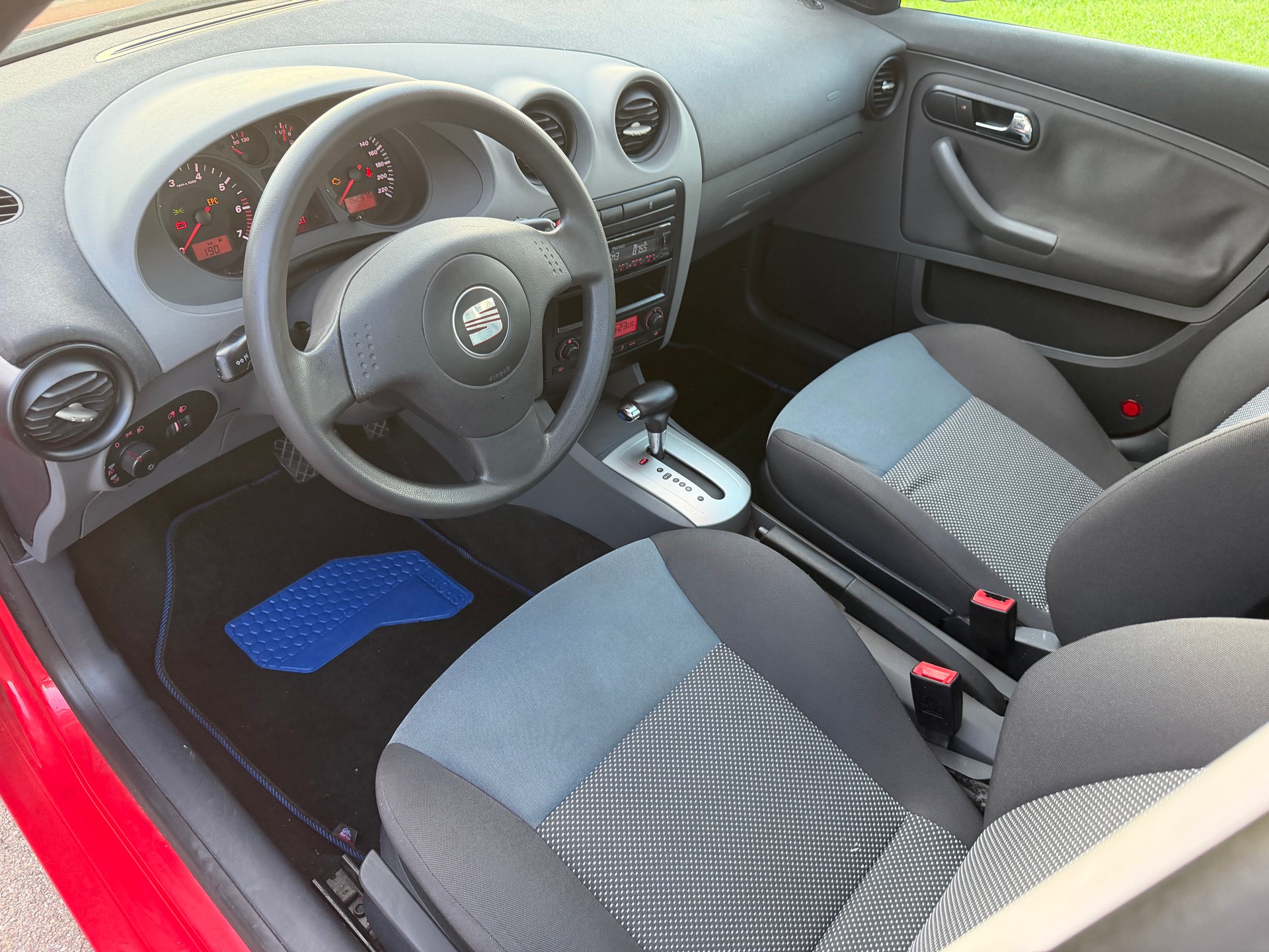 SEAT Ibiza 1.4 16V Stylance-showroom-element-3