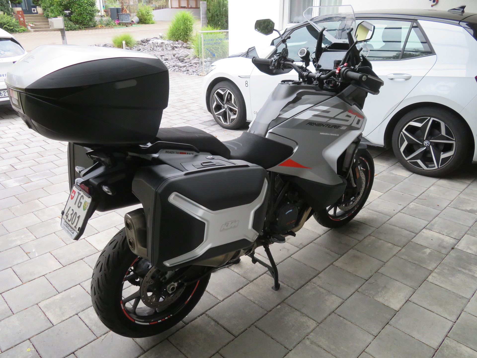 KTM 1290 Super Adventure S-image-3