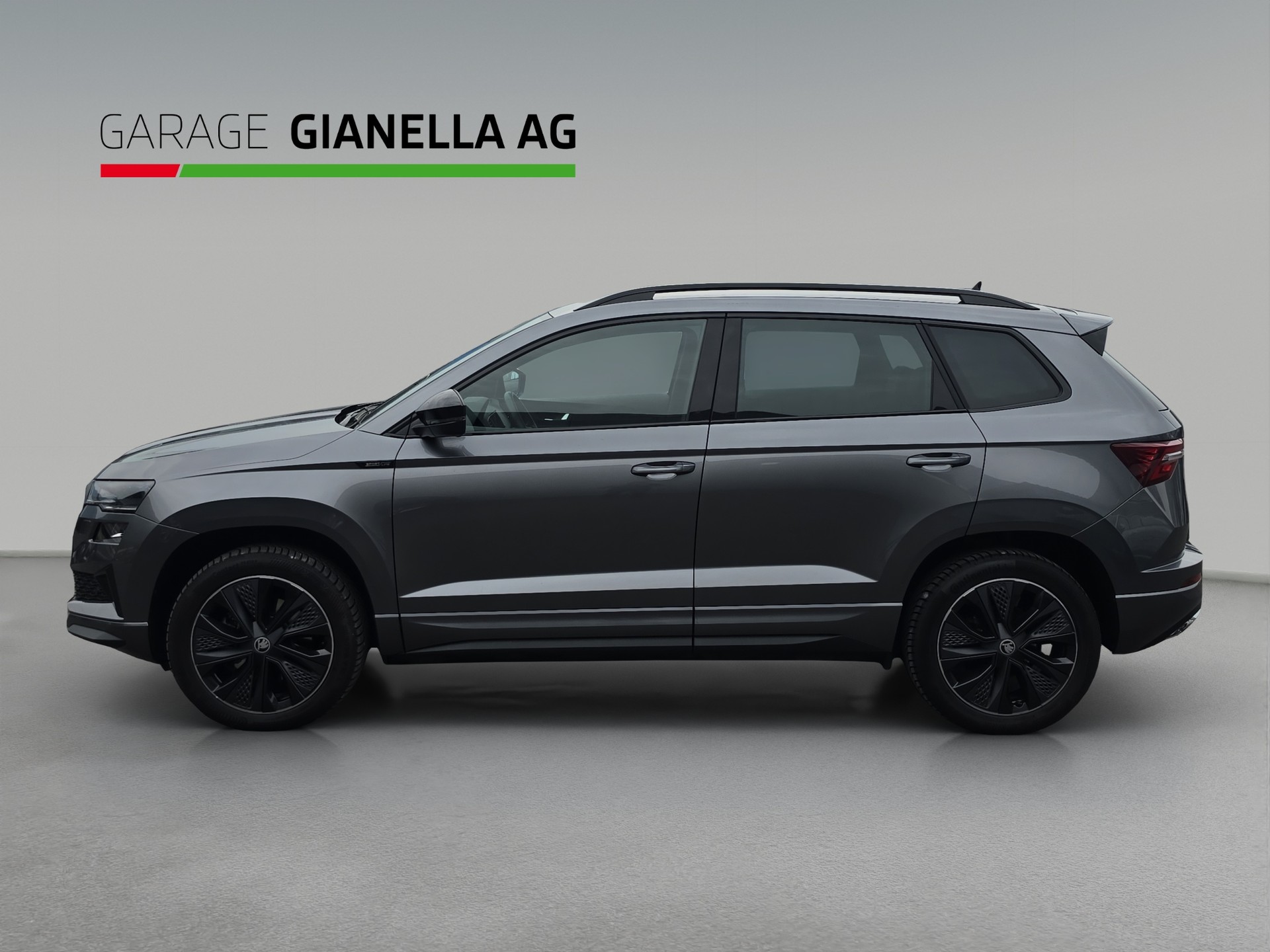 SKODA Karoq 2.0 TSI SportLine 4x4 DSG-image-1