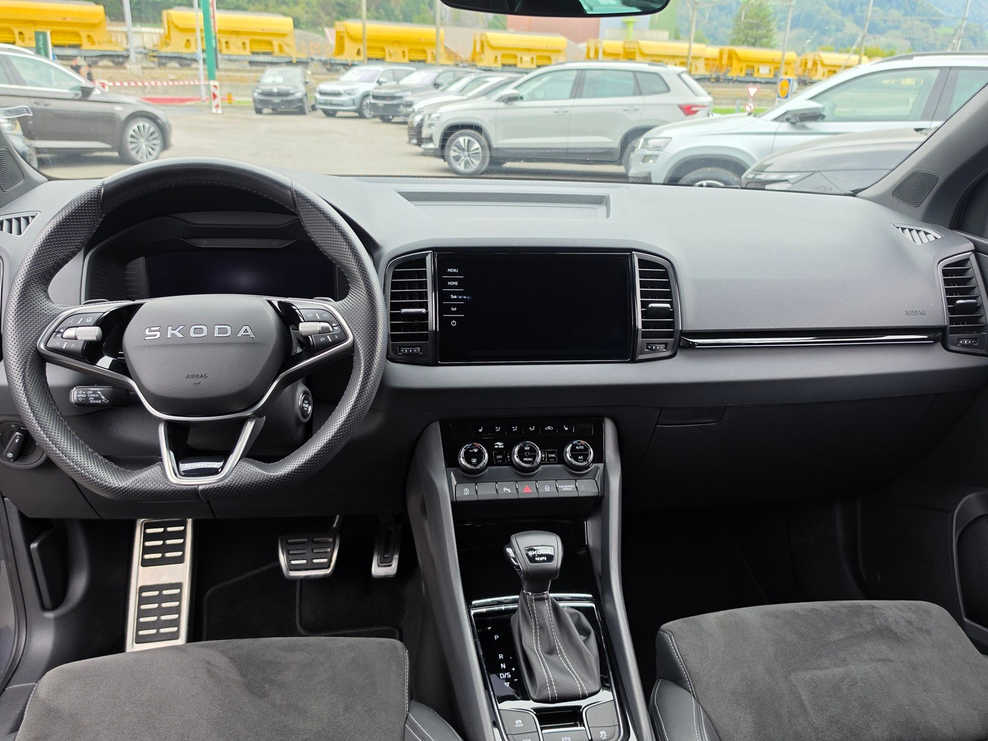 SKODA Karoq 2.0 TSI SportLine 4x4 DSG-image-8