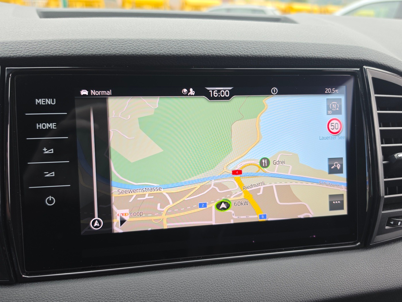 SKODA Karoq 2.0 TSI SportLine 4x4 DSG-image-9