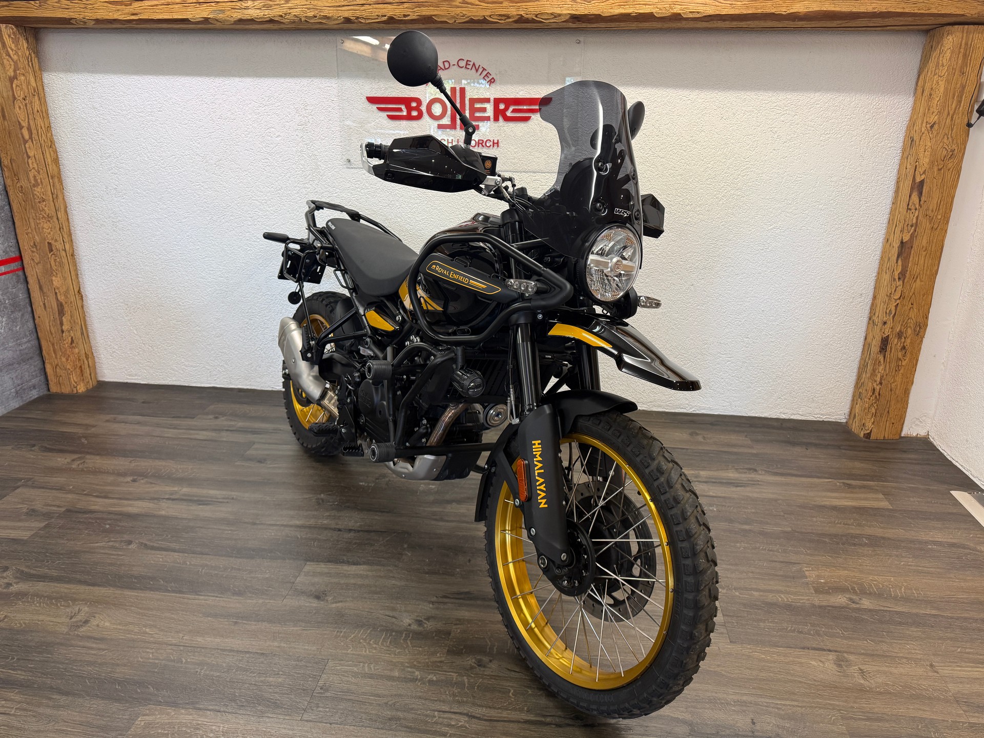 ROYAL ENFIELD Himalayan 452 Tubeless-showroom-element-1
