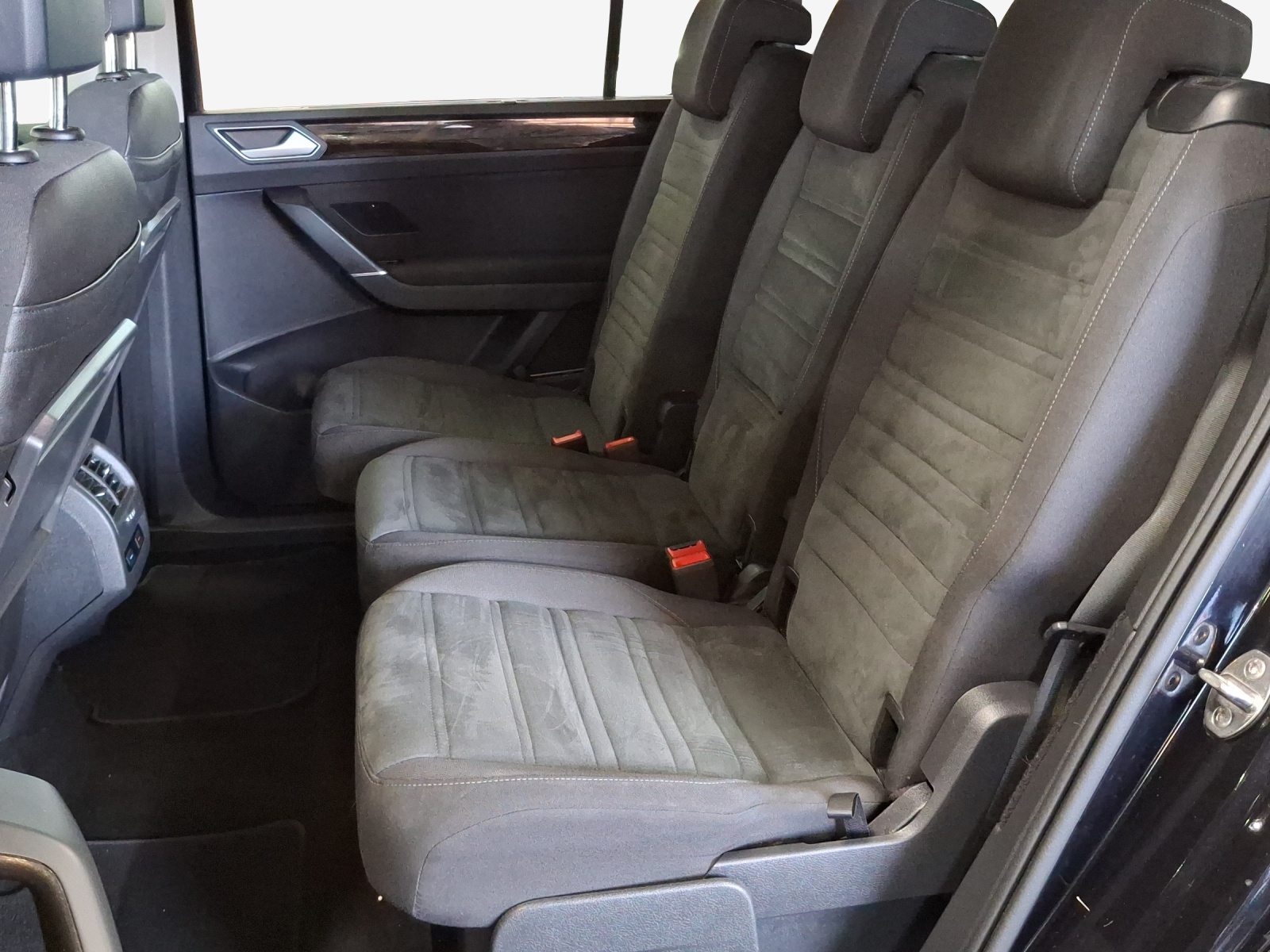 VW Touran 2.0 TDI BlueMotion Technology Highline DSG-image-11