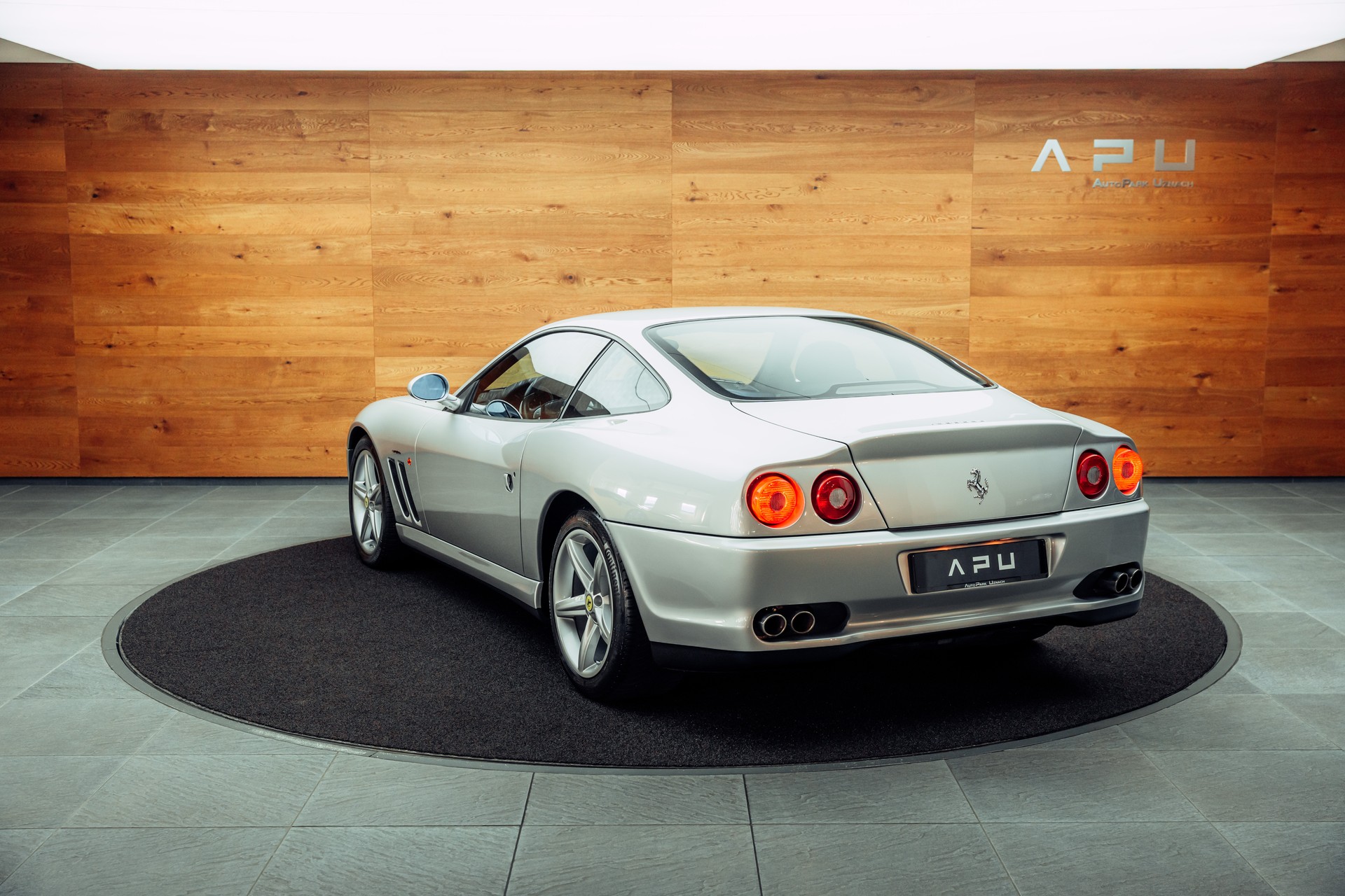 FERRARI 575M Argento Nürburgring-showroom-element-2