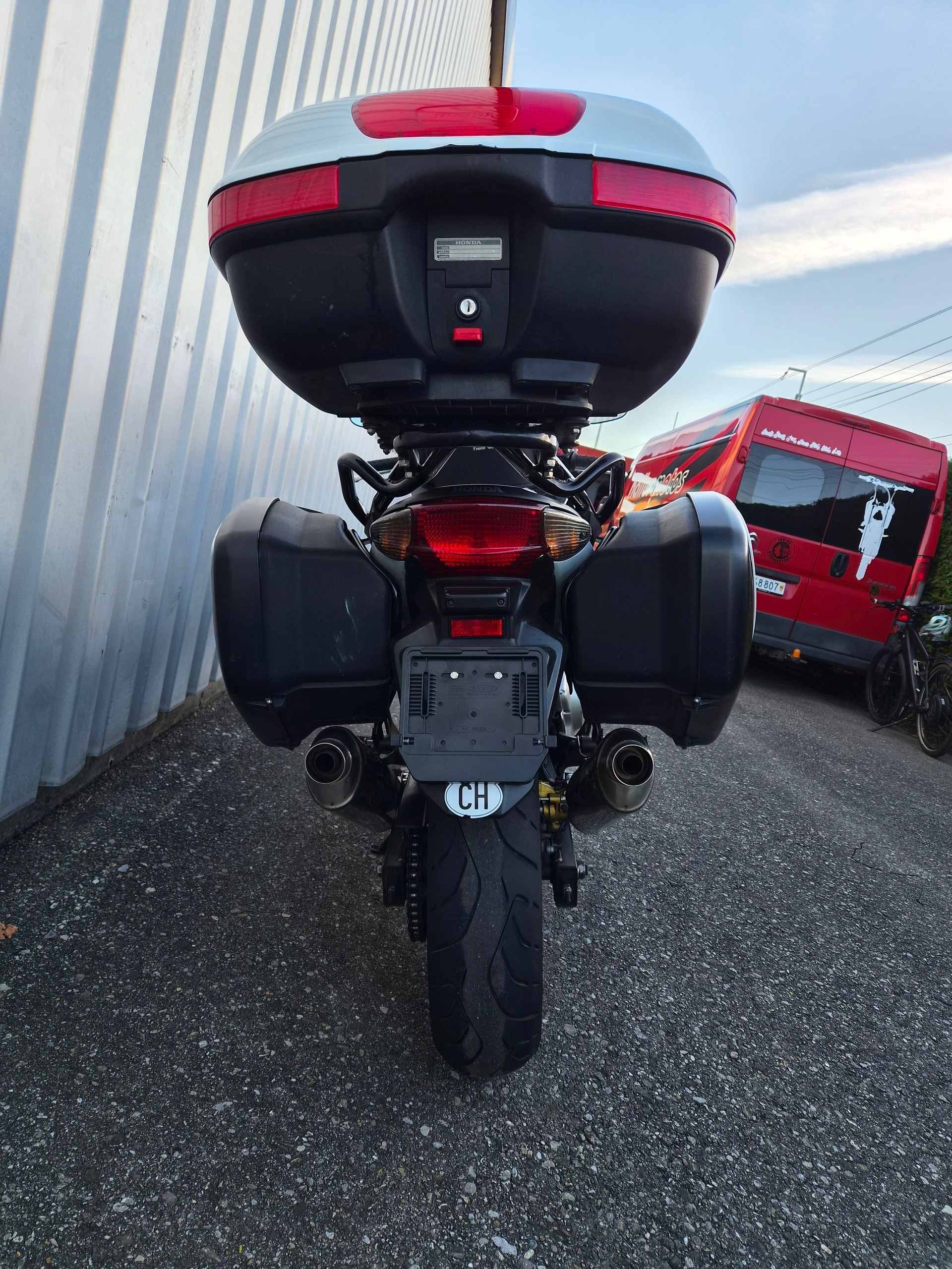 HONDA CBF 1000 ABS-image-5