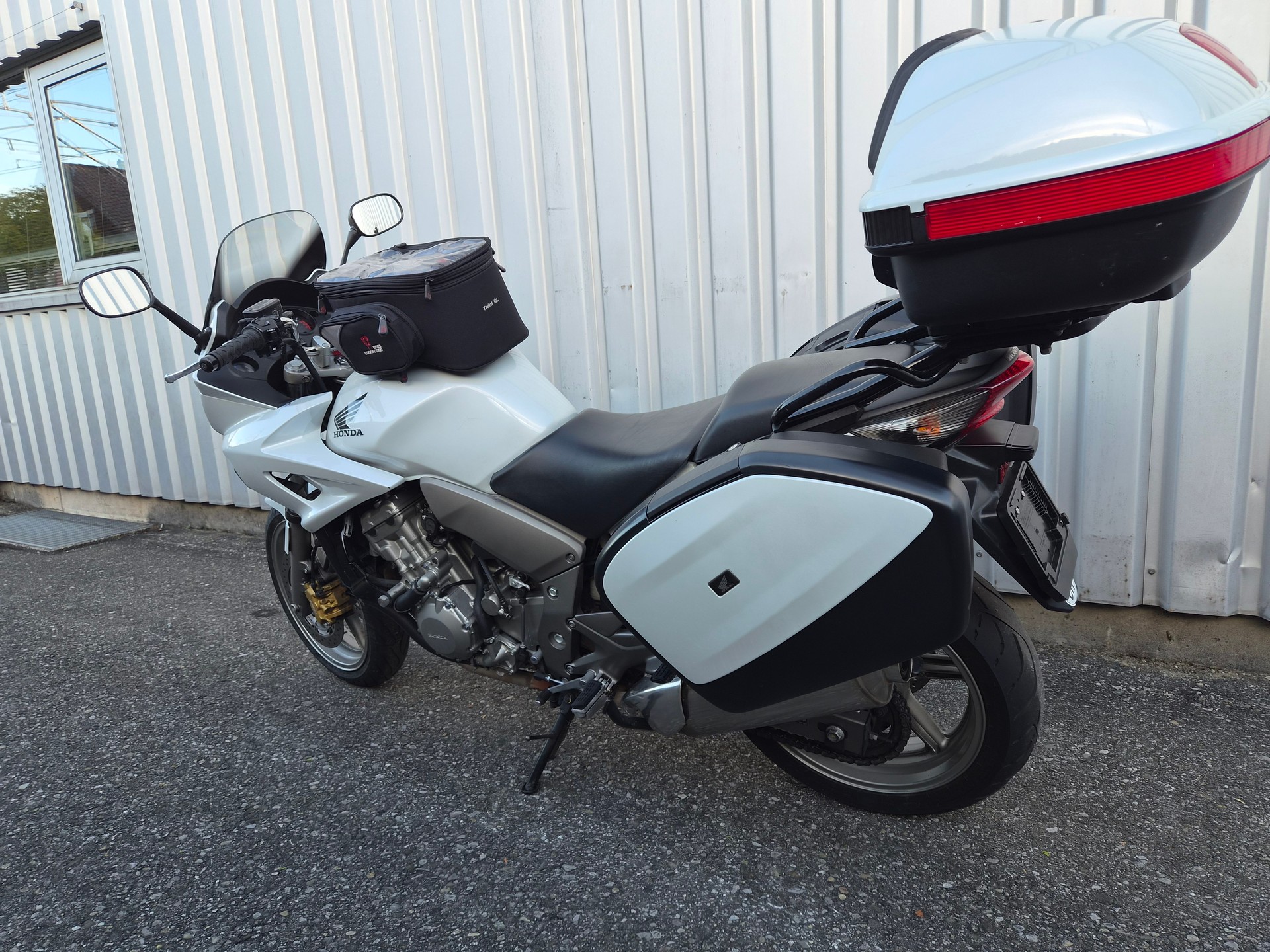 HONDA CBF 1000 ABS-image-9